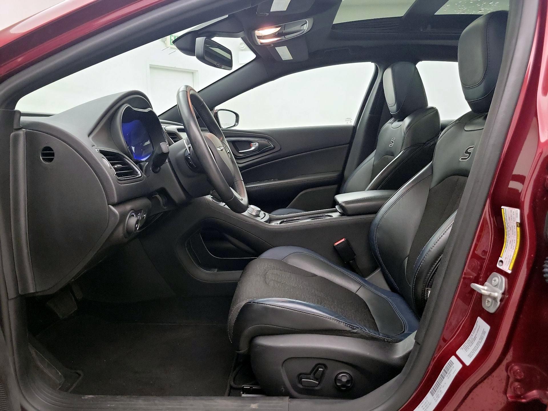 Thumbnail: 2015 Chrysler 200 - 11