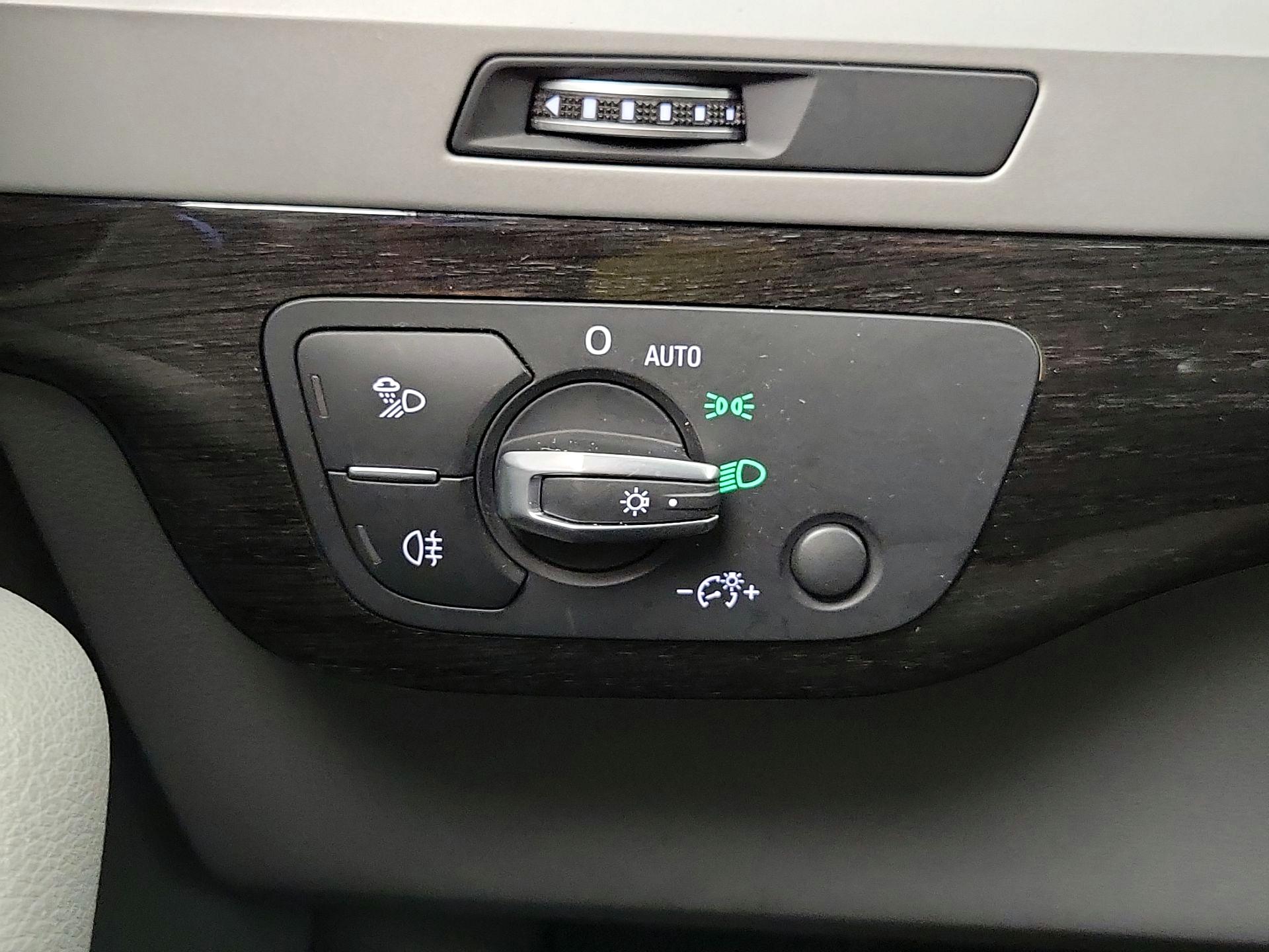 Thumbnail: 2018 Audi Q7 - 13