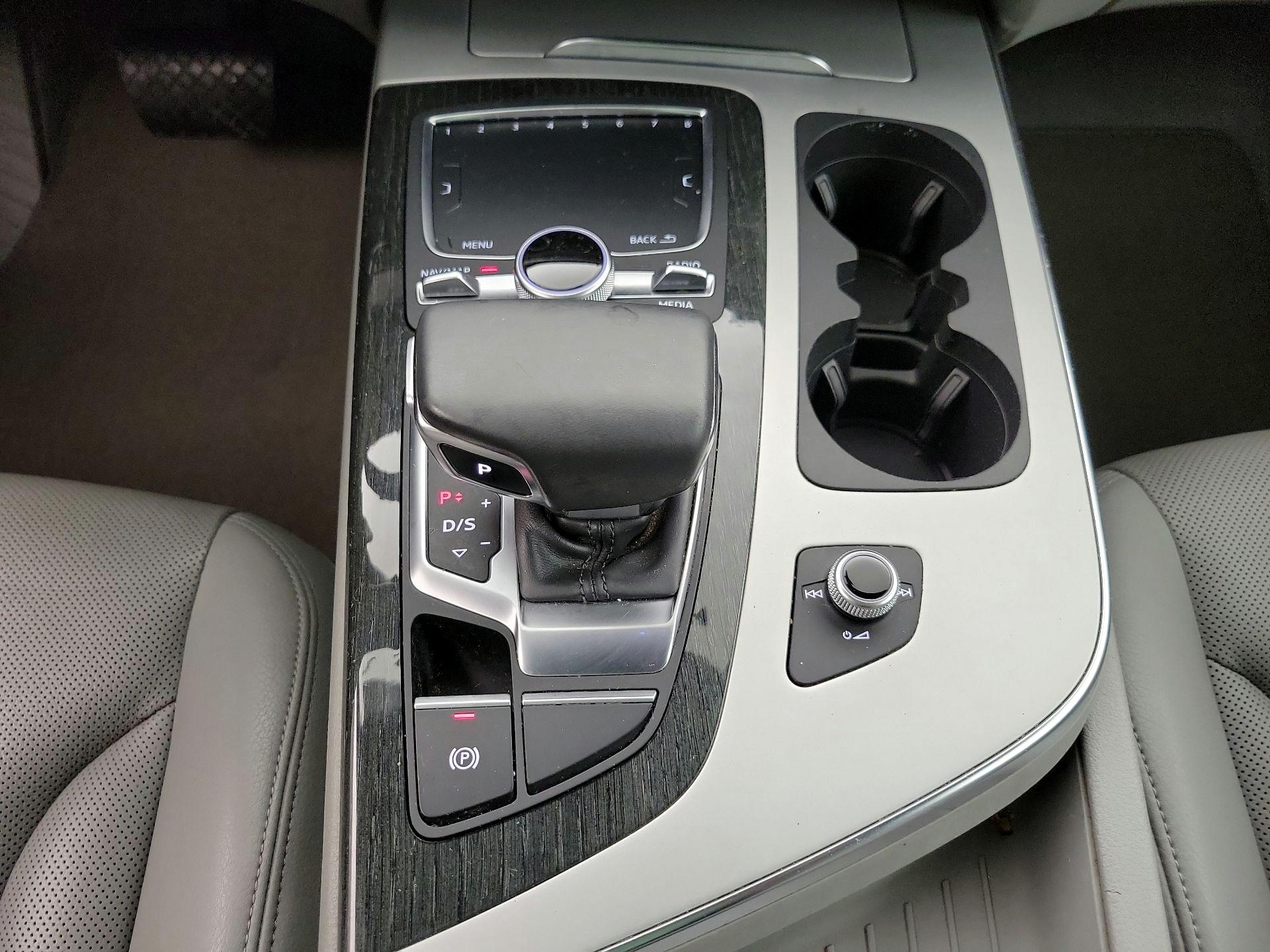 Thumbnail: 2018 Audi Q7 - 18