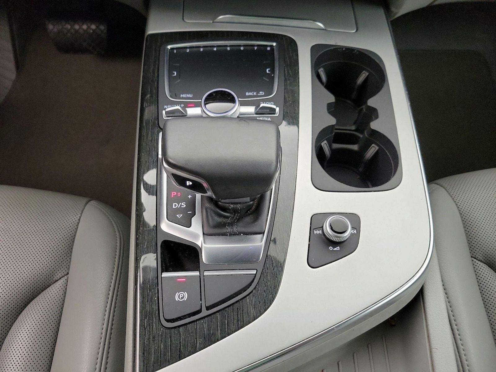 2018 Audi Q7 Premium Plus - Photo 19