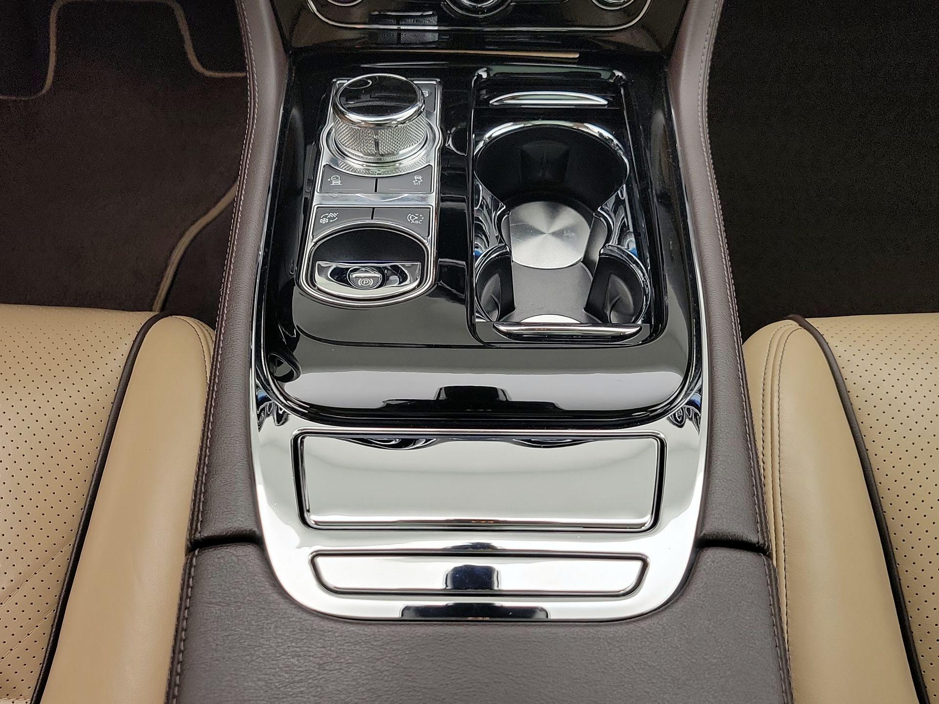 Thumbnail: 2019 Jaguar XJ - 18