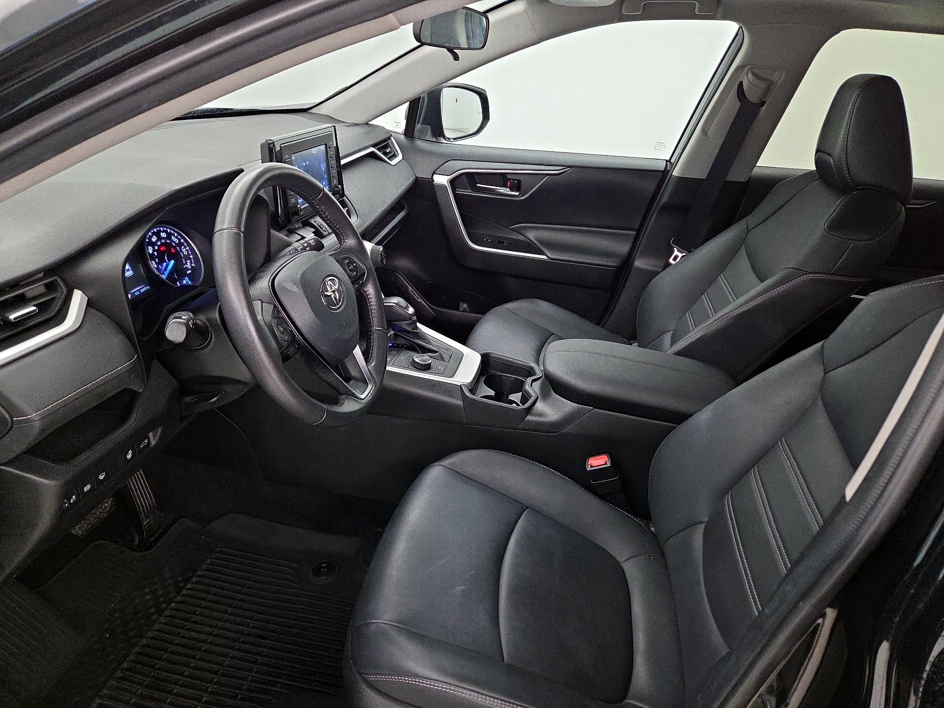 Thumbnail: 2021 Toyota RAV4 - 11