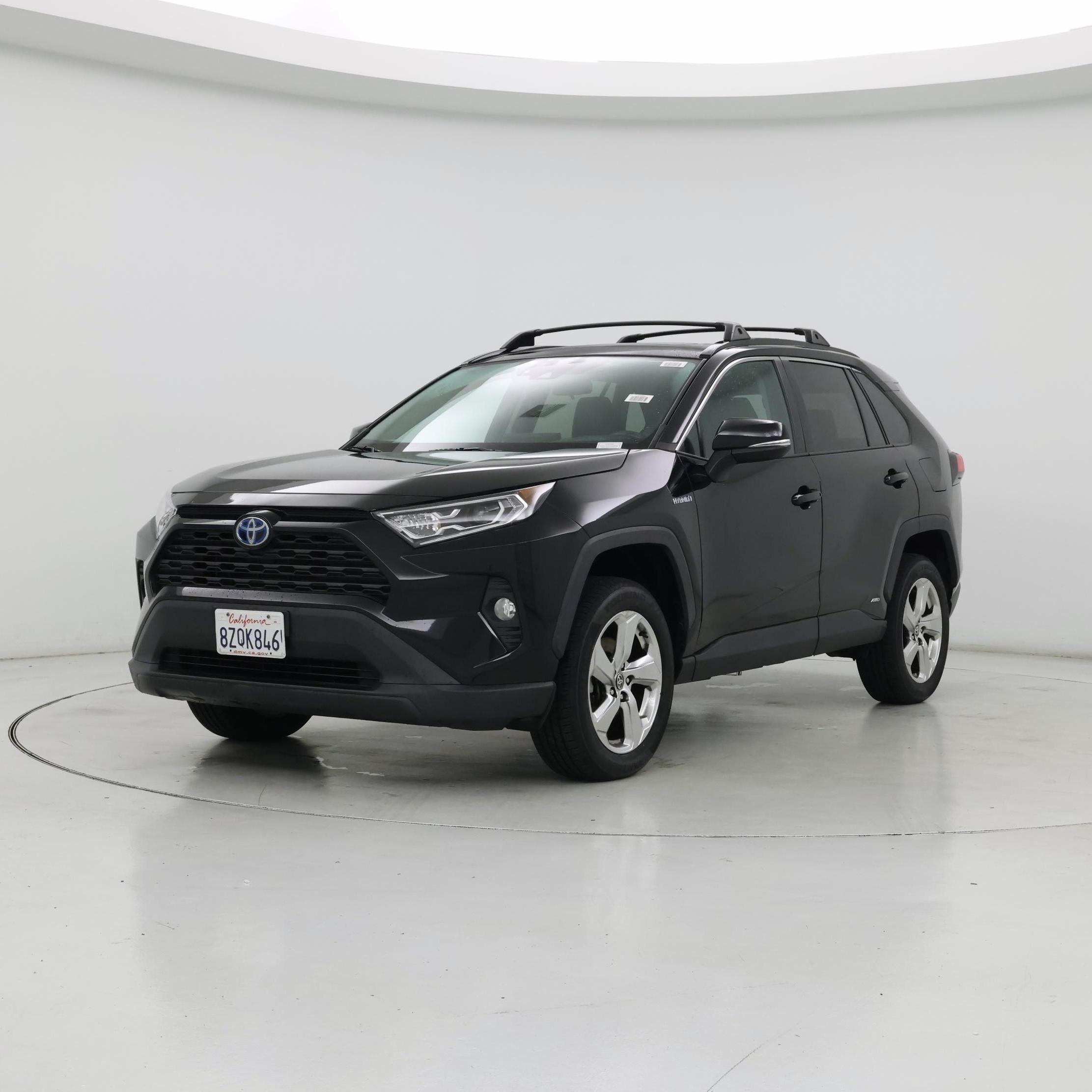 Thumbnail: 2021 Toyota RAV4 - 4