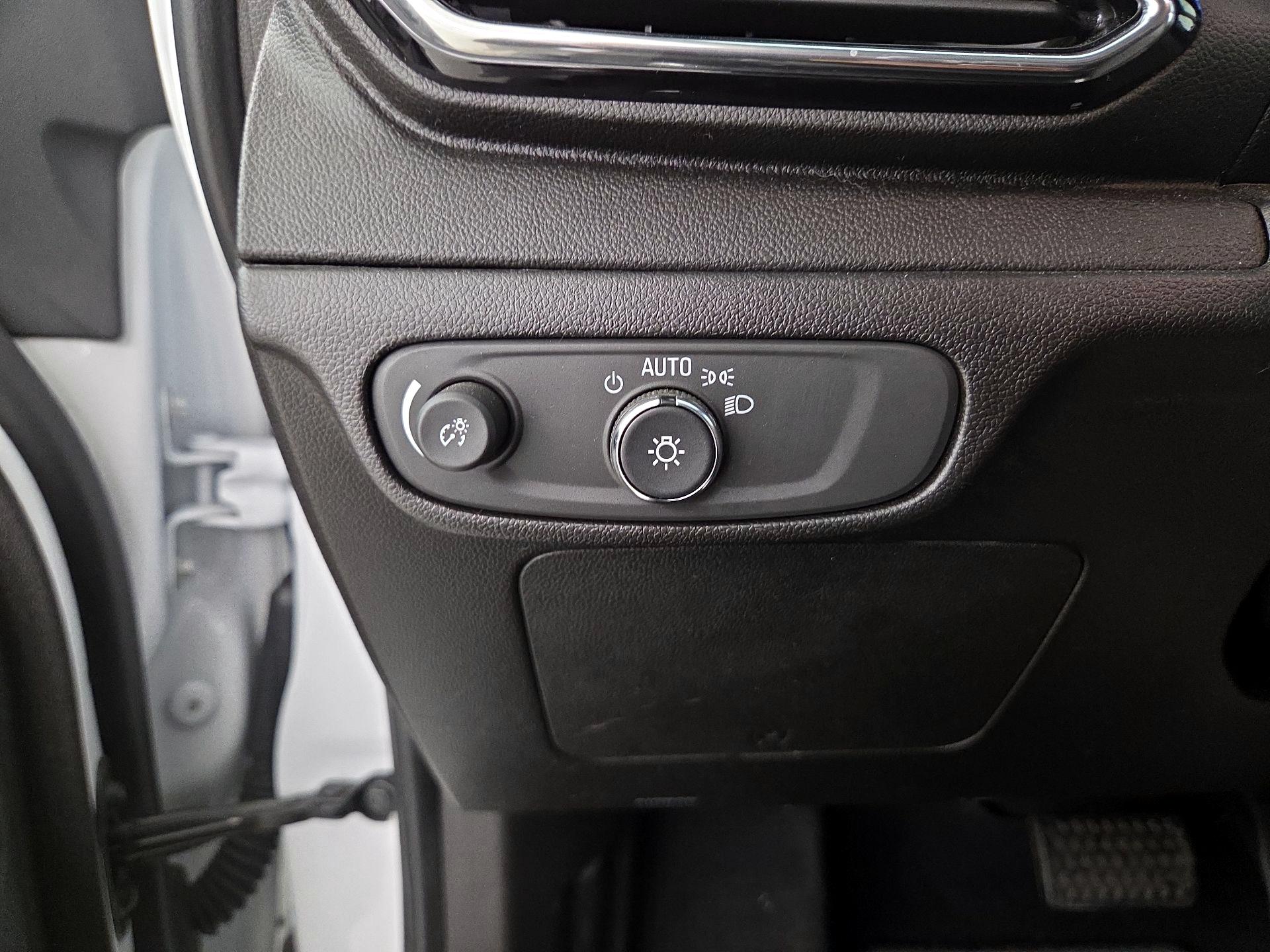 Thumbnail: 2023 Chevrolet Bolt EV - 13