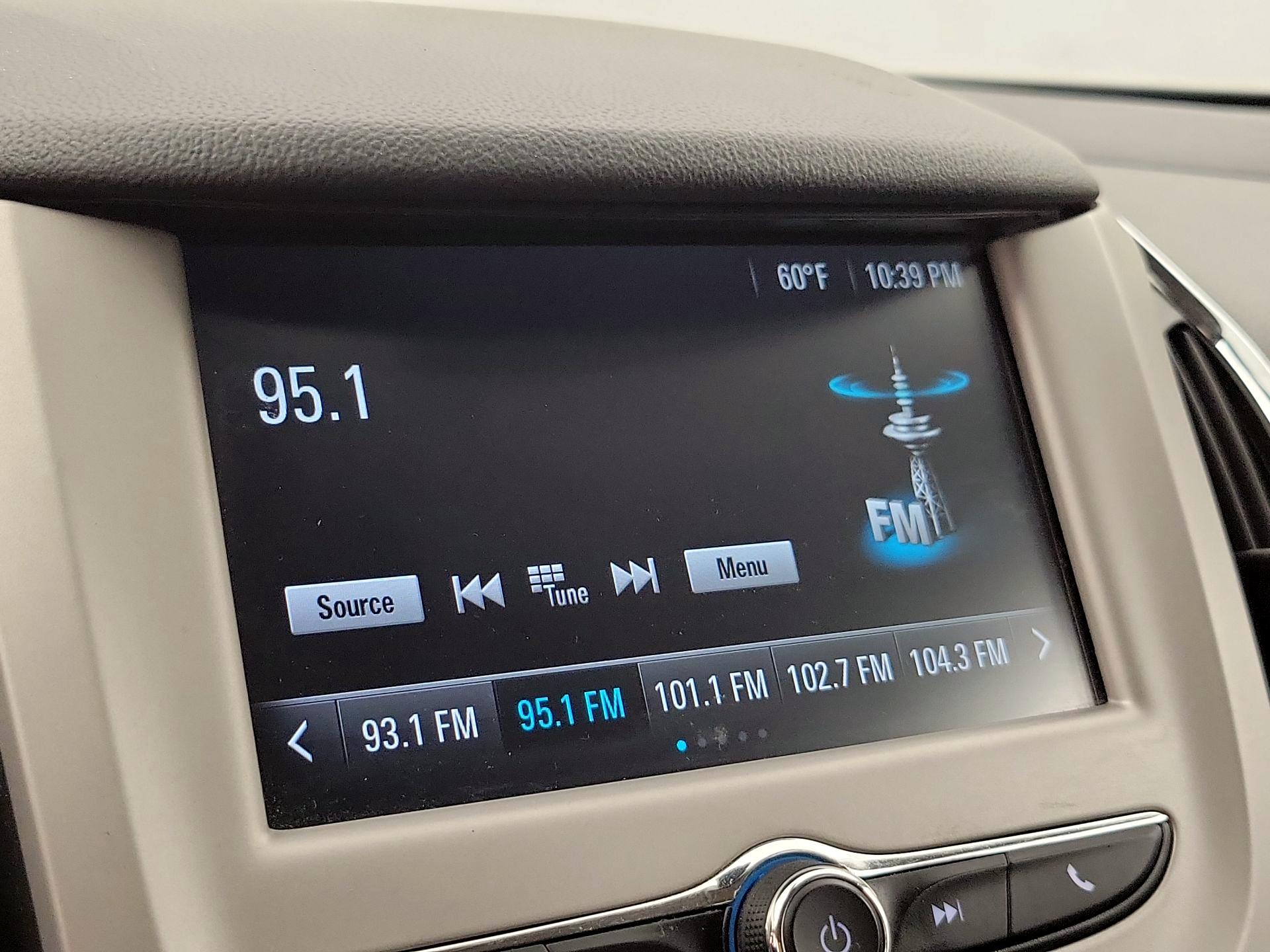 Thumbnail: 2017 Chevrolet Cruze - 15