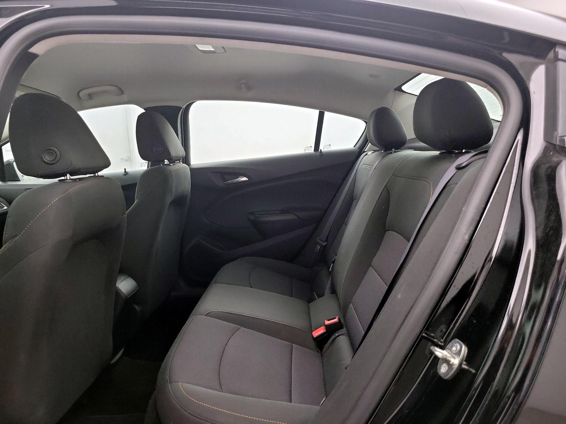 Thumbnail: 2017 Chevrolet Cruze - 19