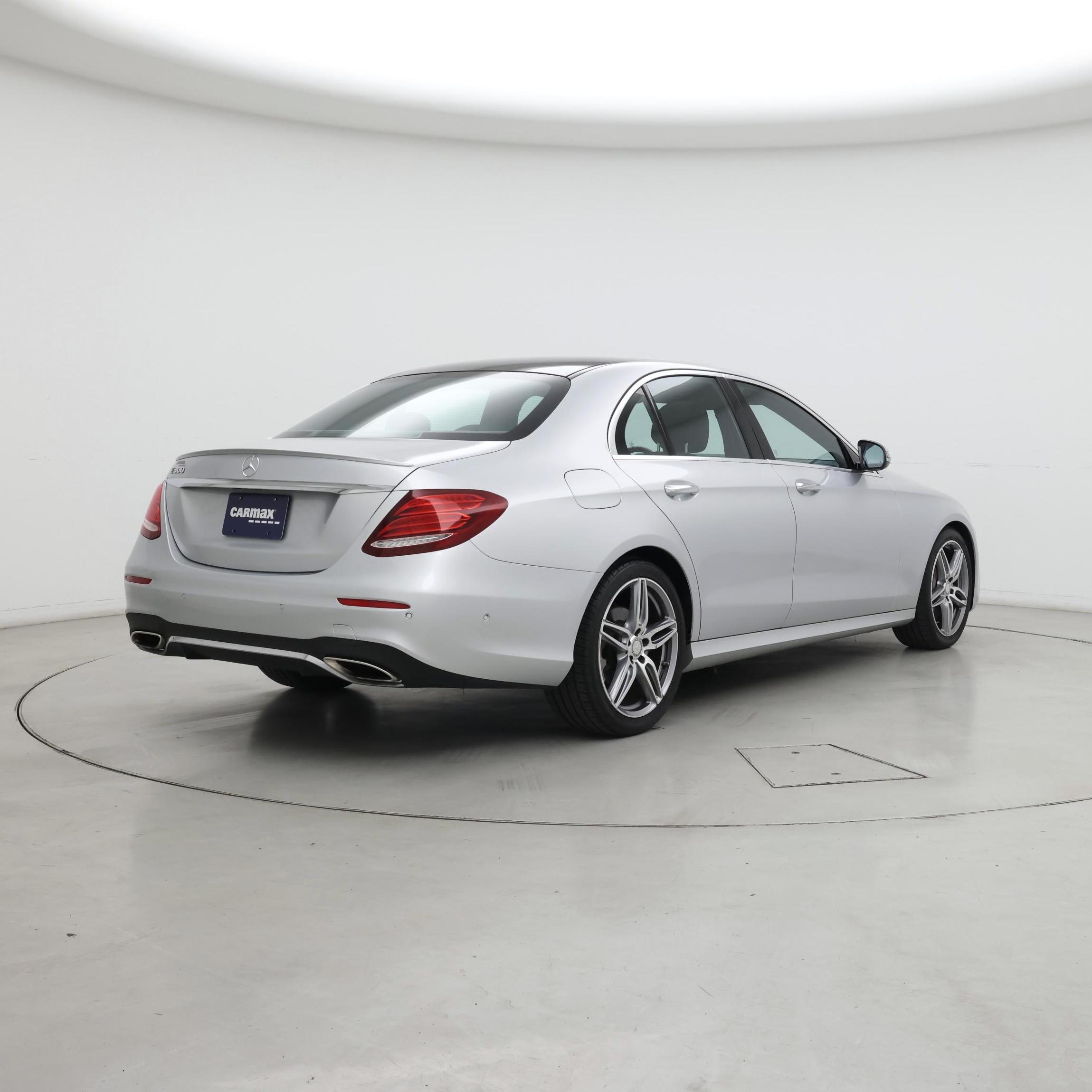 Thumbnail: 2017 Mercedes-Benz E-Class - 8