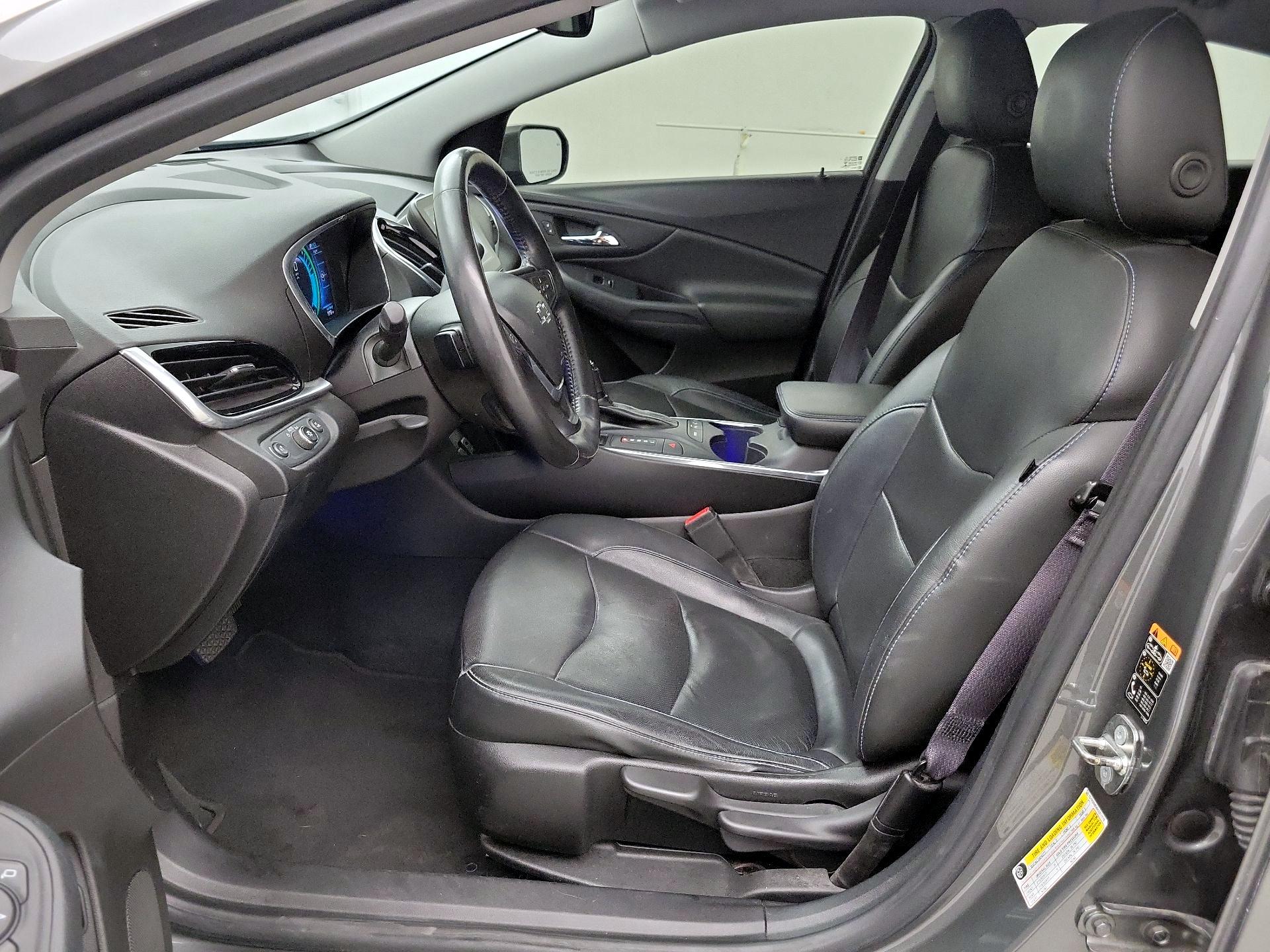 Thumbnail: 2017 Chevrolet Volt - 11