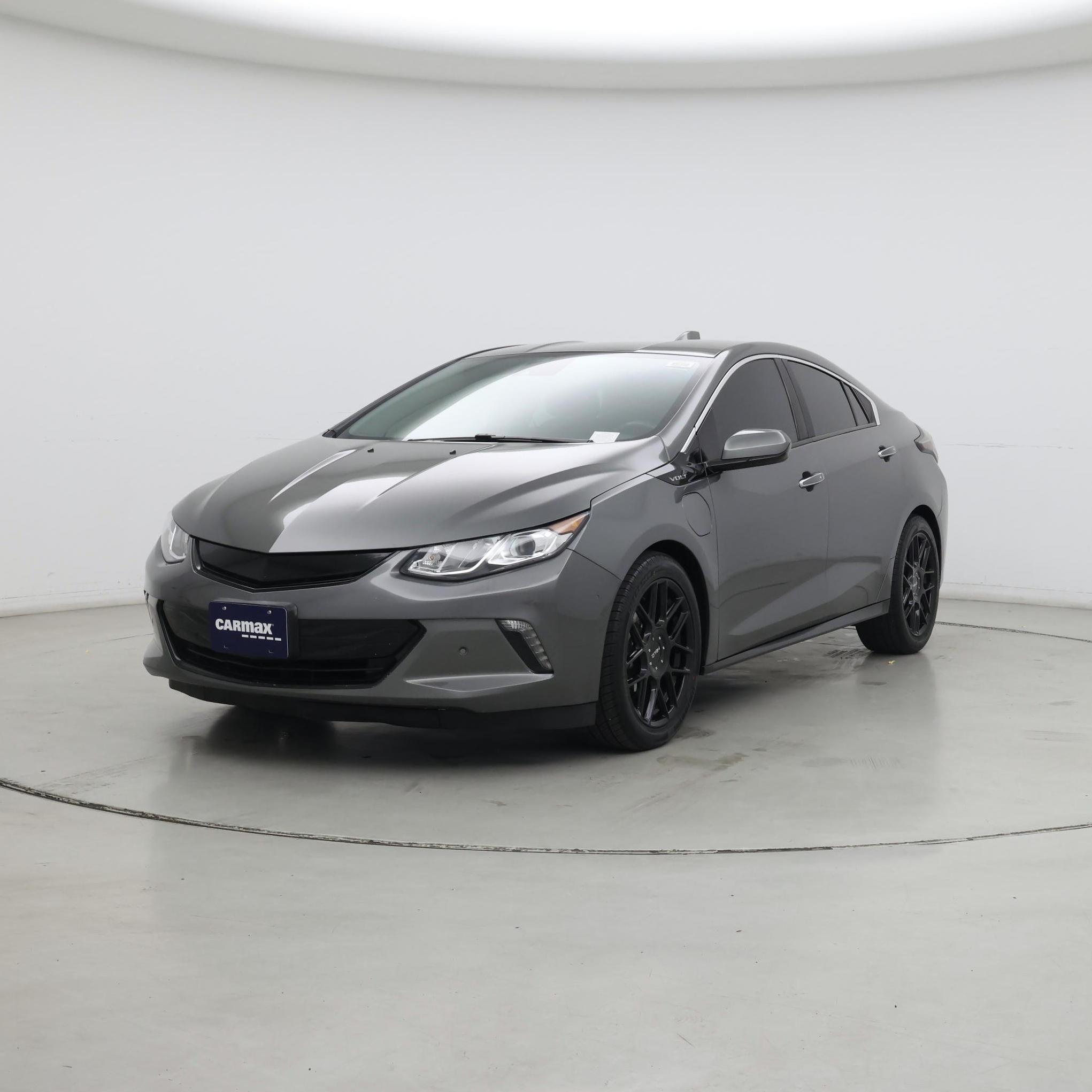 Thumbnail: 2017 Chevrolet Volt - 4