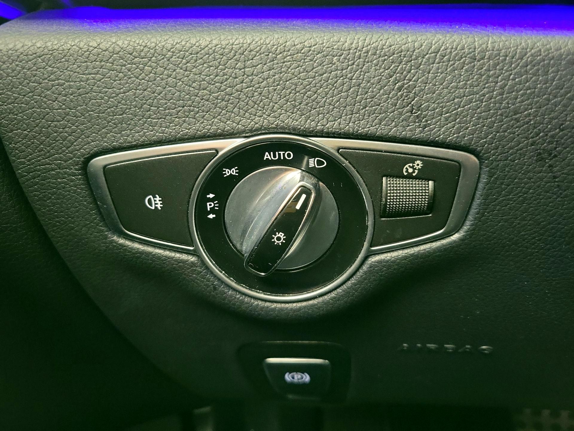 Thumbnail: 2019 Mercedes-Benz E-Class - 13