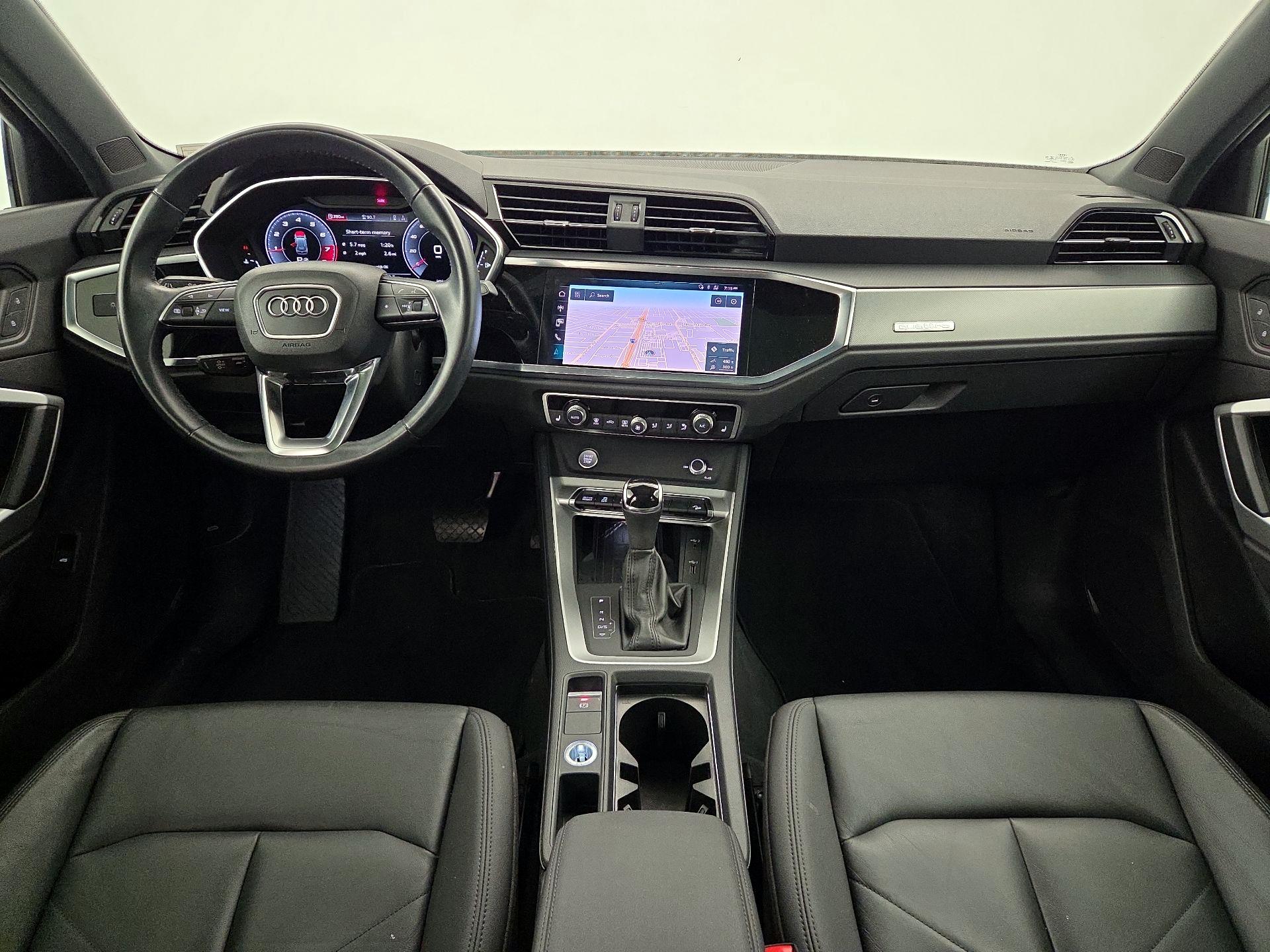 Thumbnail: 2020 Audi Q3 - 9