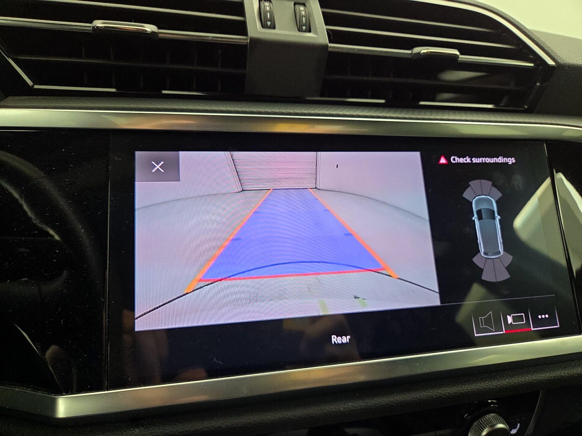 Thumbnail: 2020 Audi Q3 - 15