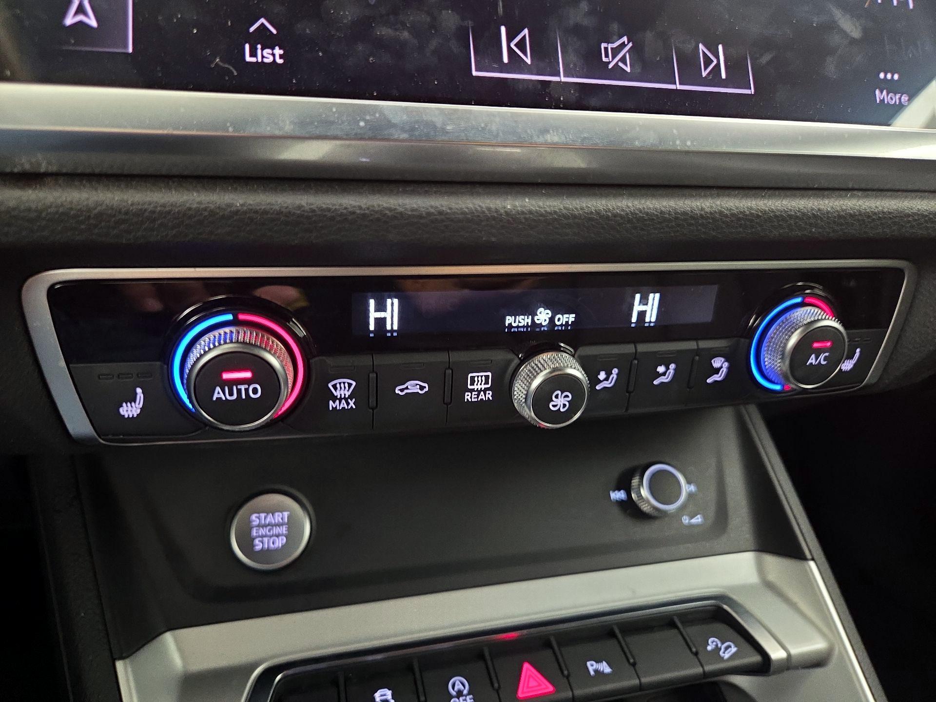 Thumbnail: 2020 Audi Q3 - 17