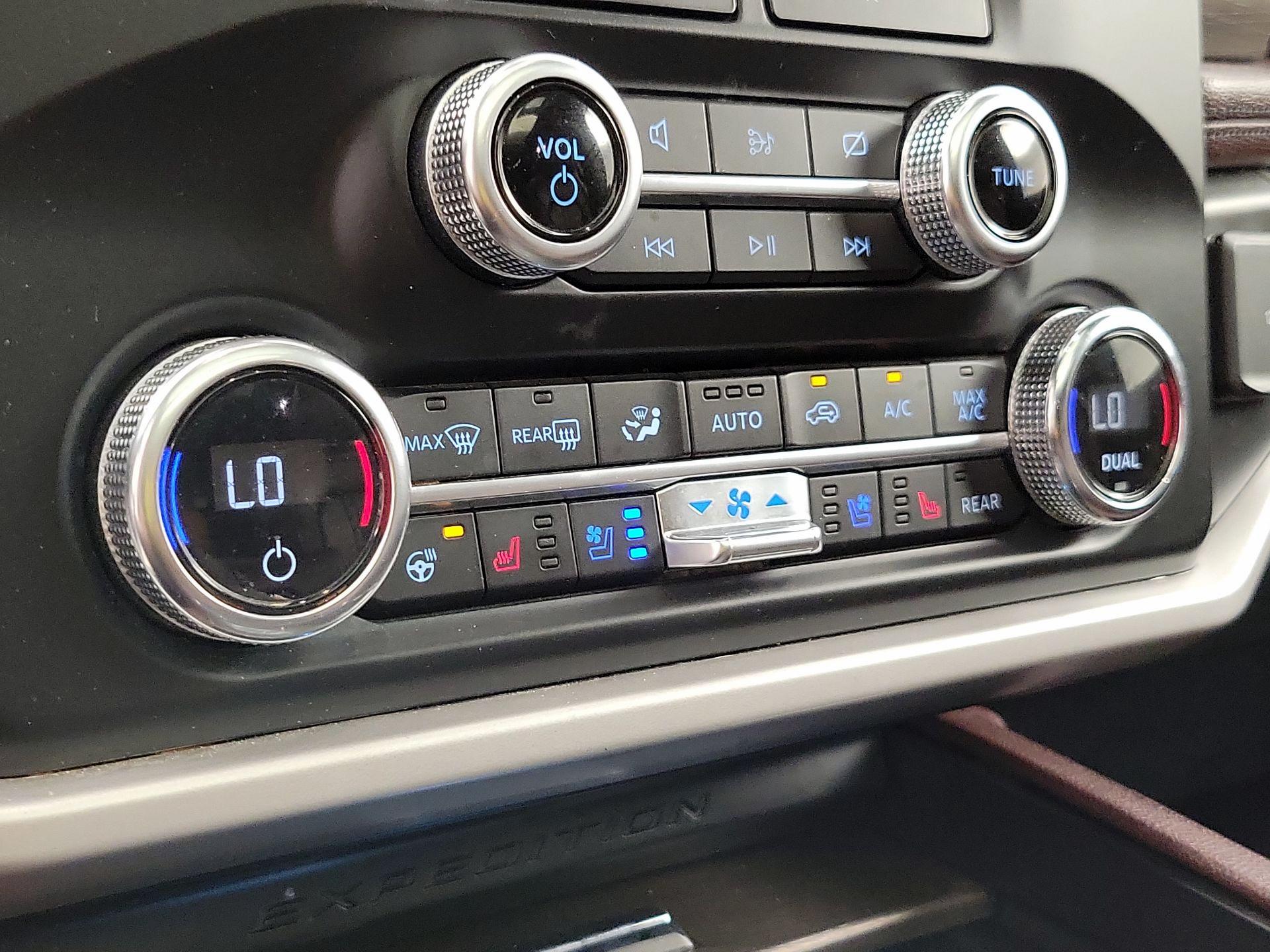 Thumbnail: 2022 Ford Expedition MAX - 17