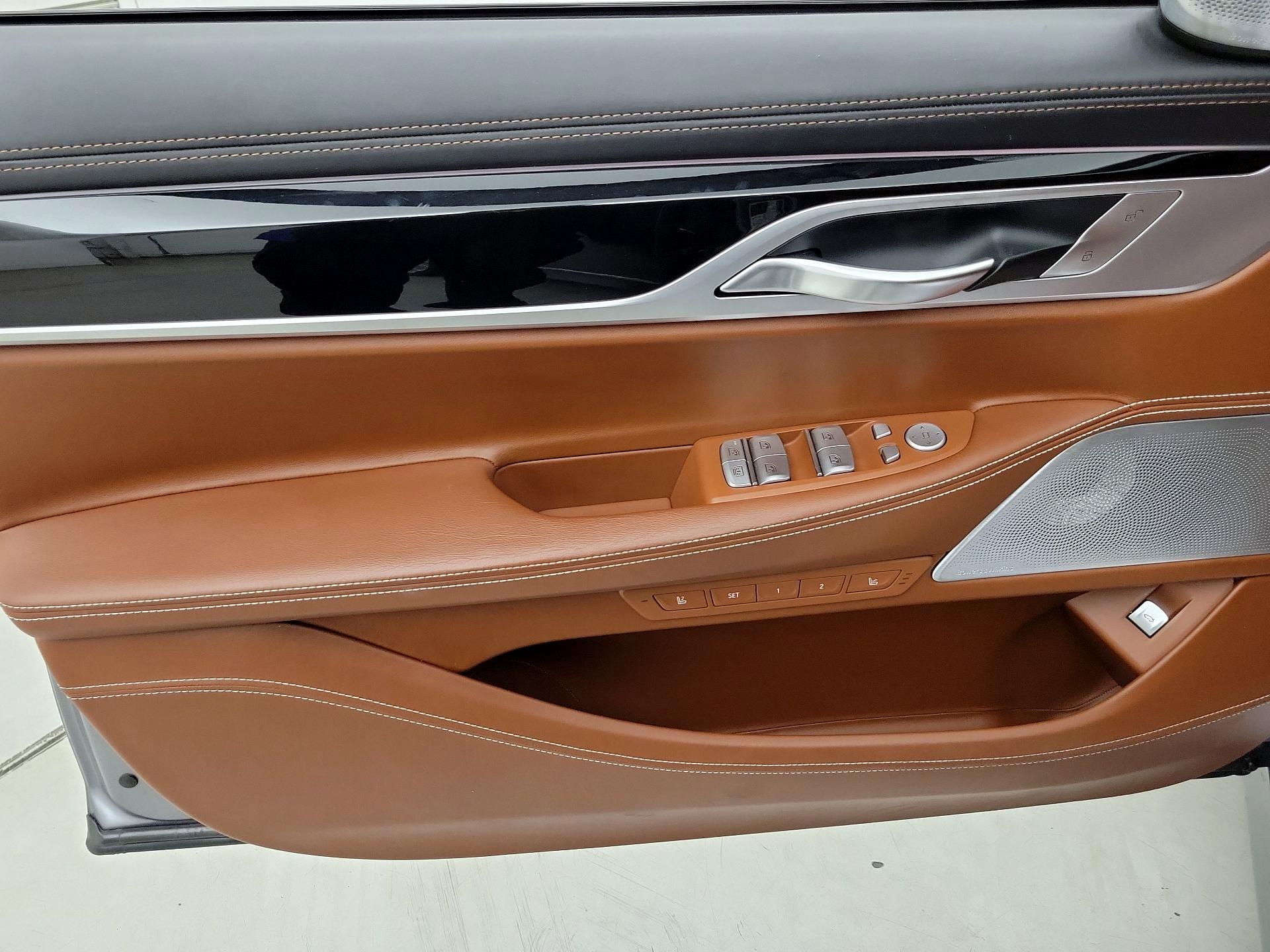 Thumbnail: 2019 BMW 7 Series - 12