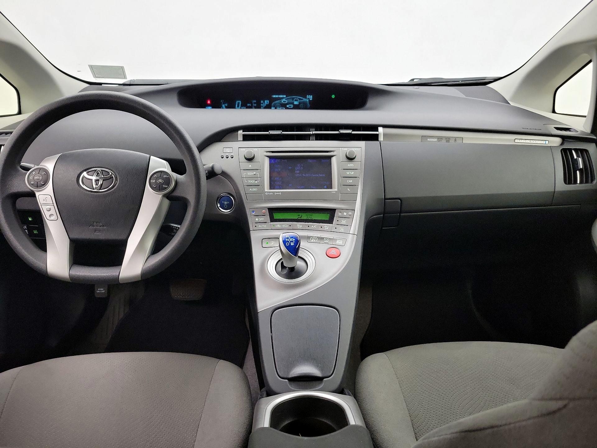Thumbnail: 2015 Toyota Prius - 9