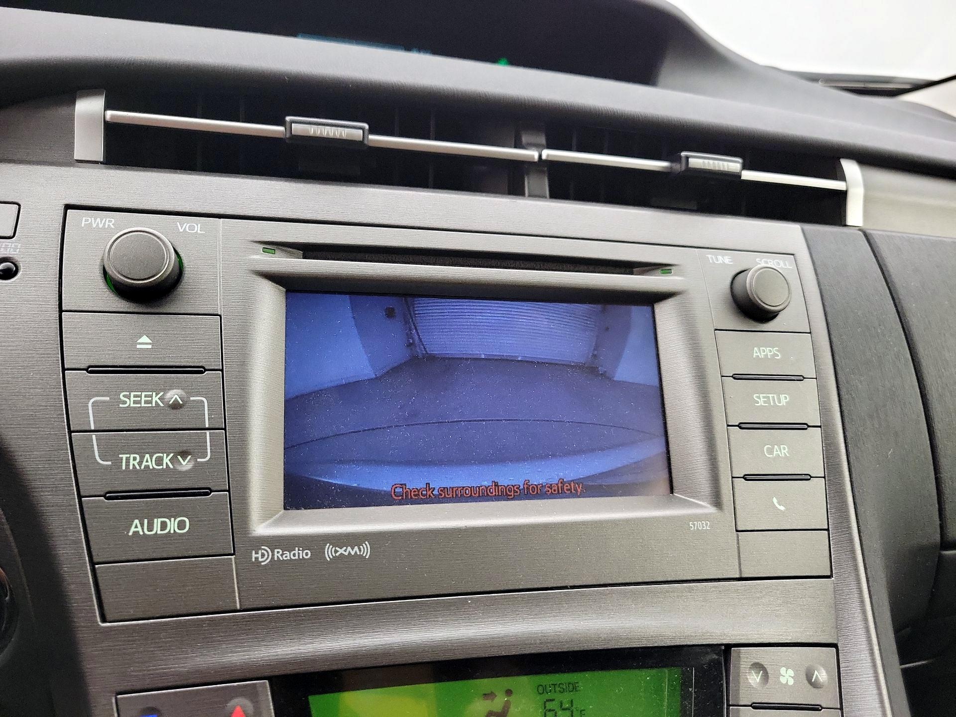 Thumbnail: 2015 Toyota Prius - 14