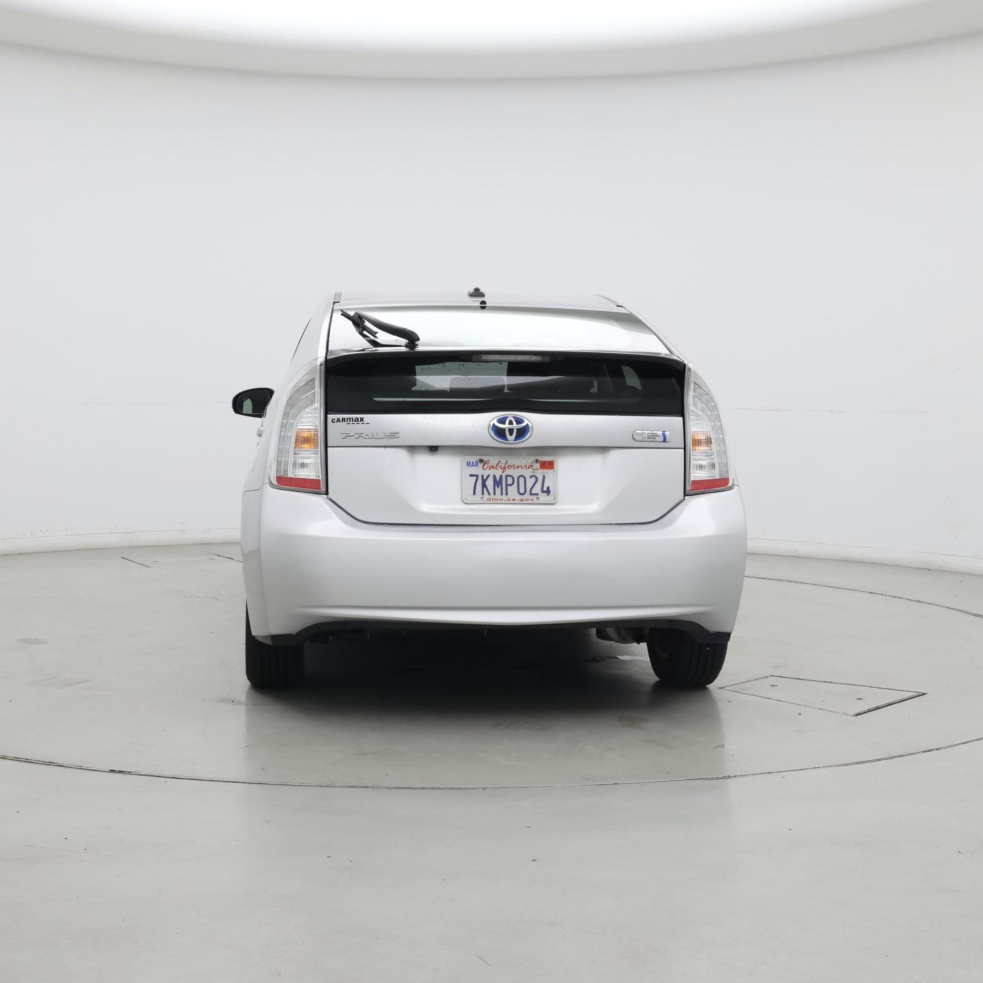 Thumbnail: 2015 Toyota Prius - 6