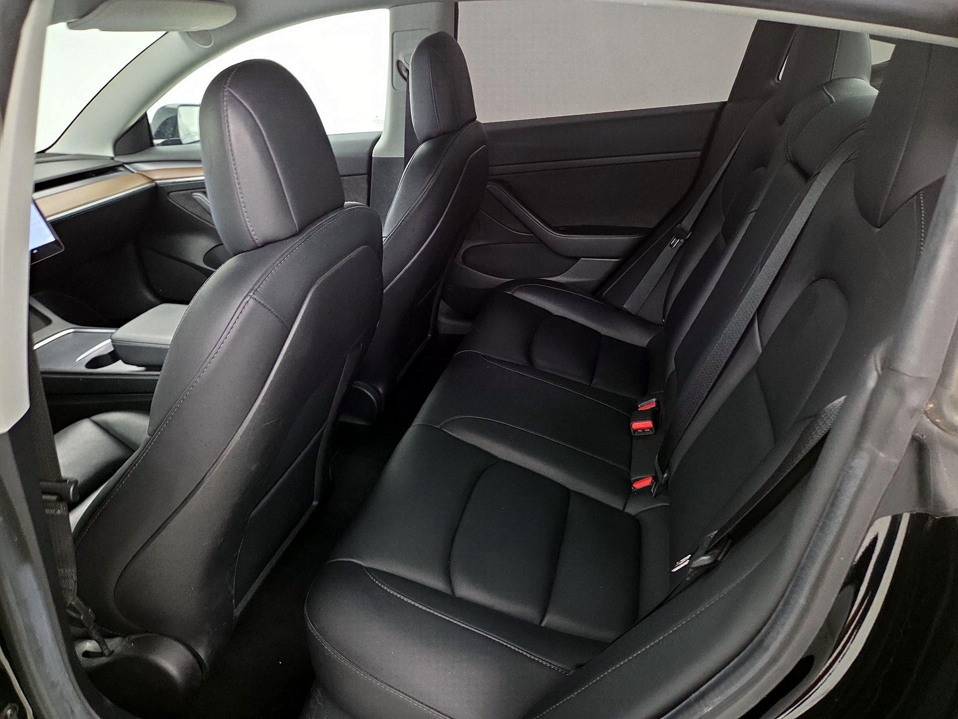 Thumbnail: 2022 Tesla Model 3 - 18