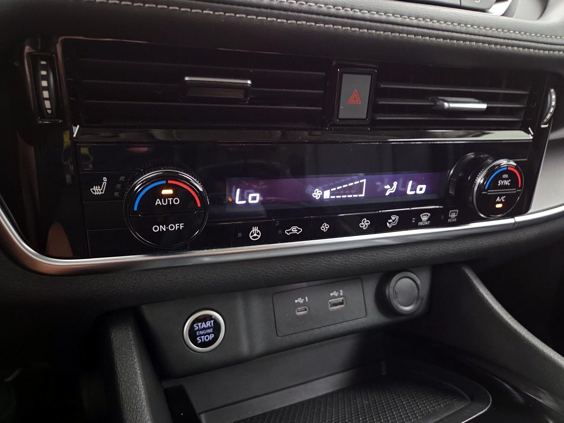 Thumbnail: 2021 Nissan Rogue - 16