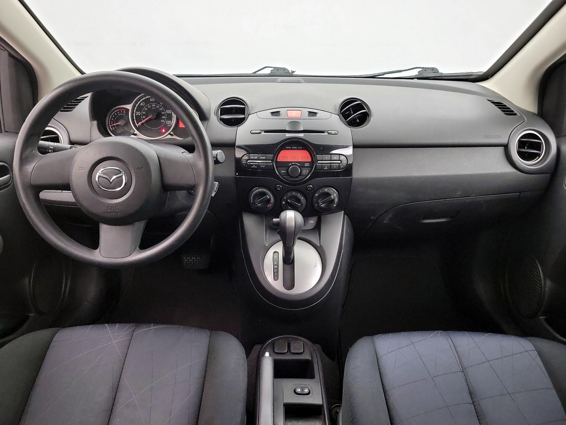 Thumbnail: 2014 Mazda Mazda2 - 9