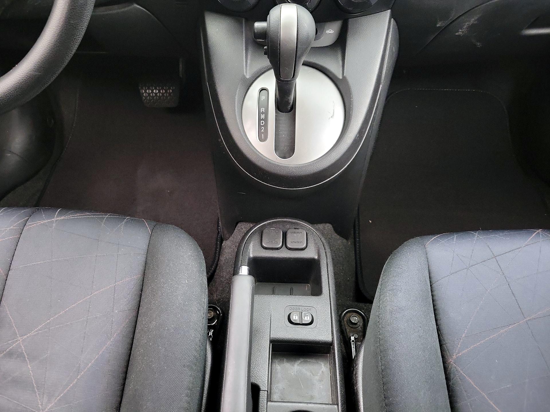 Thumbnail: 2014 Mazda Mazda2 - 16