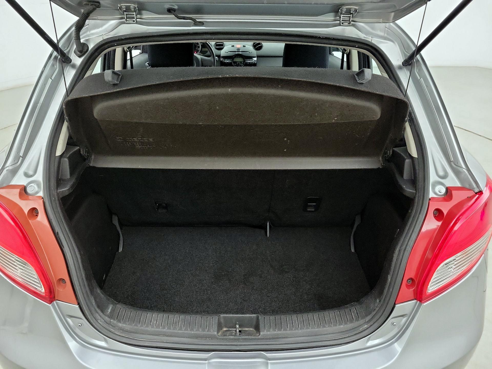 Thumbnail: 2014 Mazda Mazda2 - 19