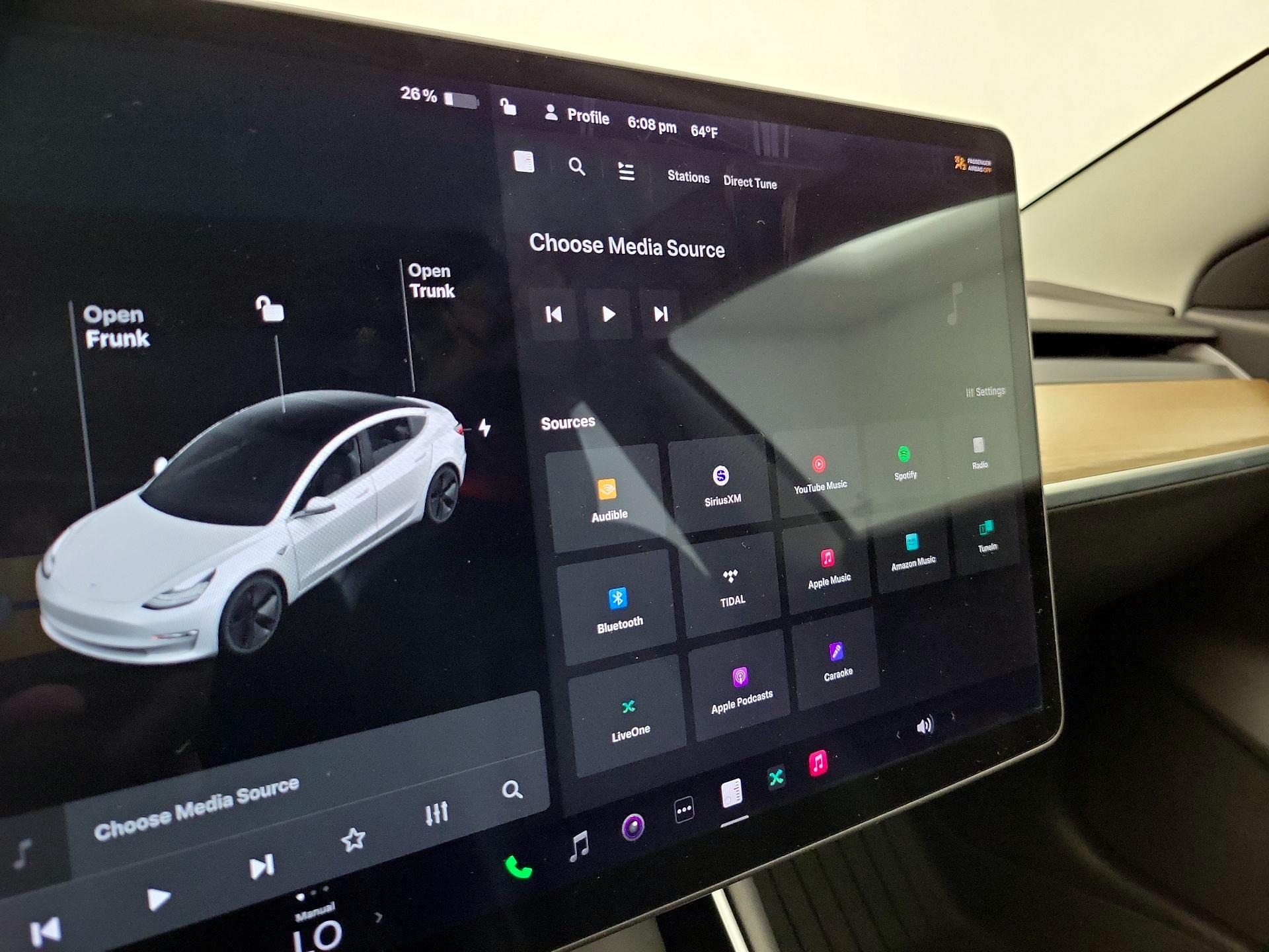 Thumbnail: 2020 Tesla Model 3 - 15