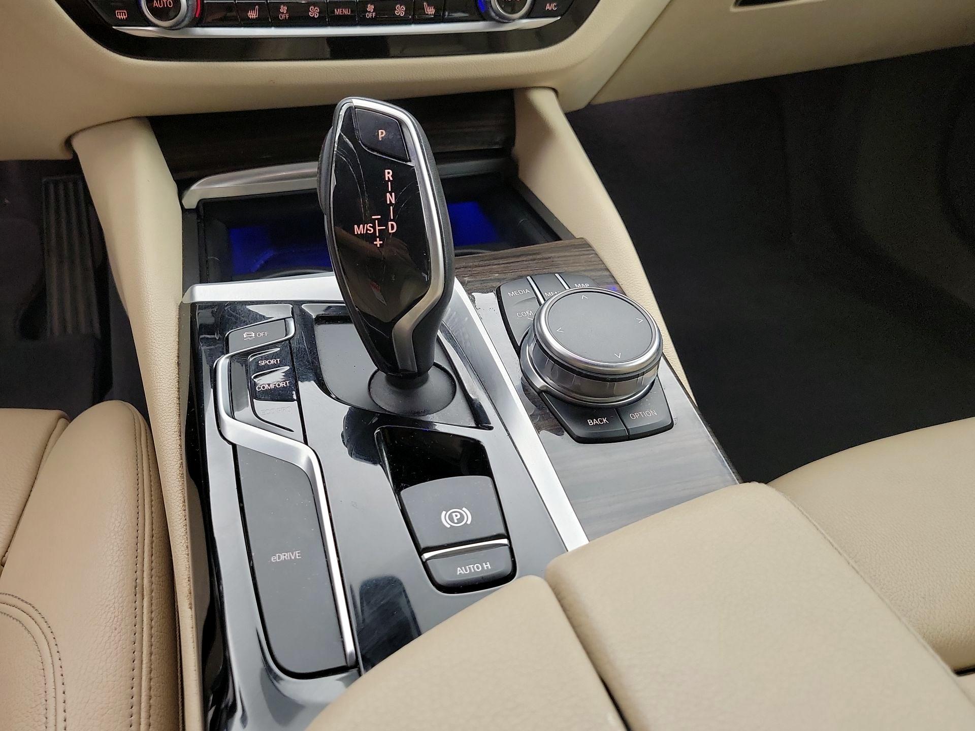 Thumbnail: 2018 BMW 5 Series - 18