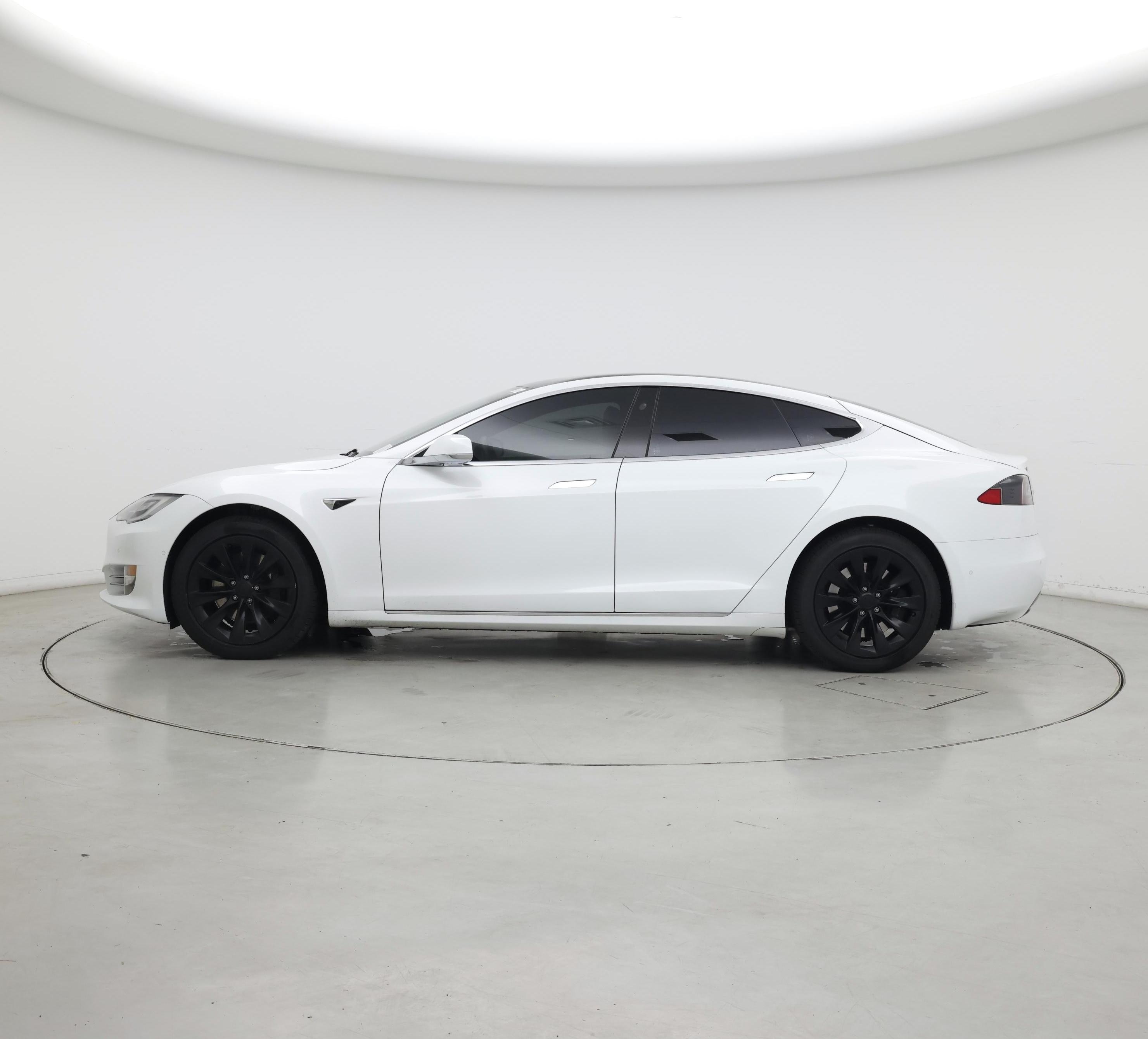 Thumbnail: 2019 Tesla Model S - 3