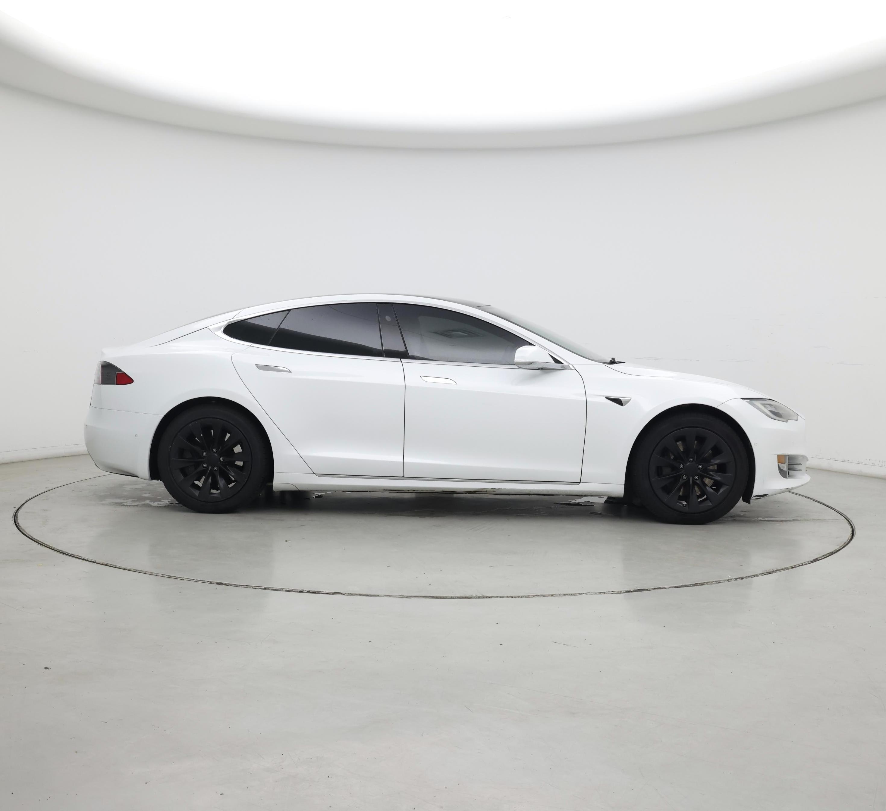 Thumbnail: 2019 Tesla Model S - 7