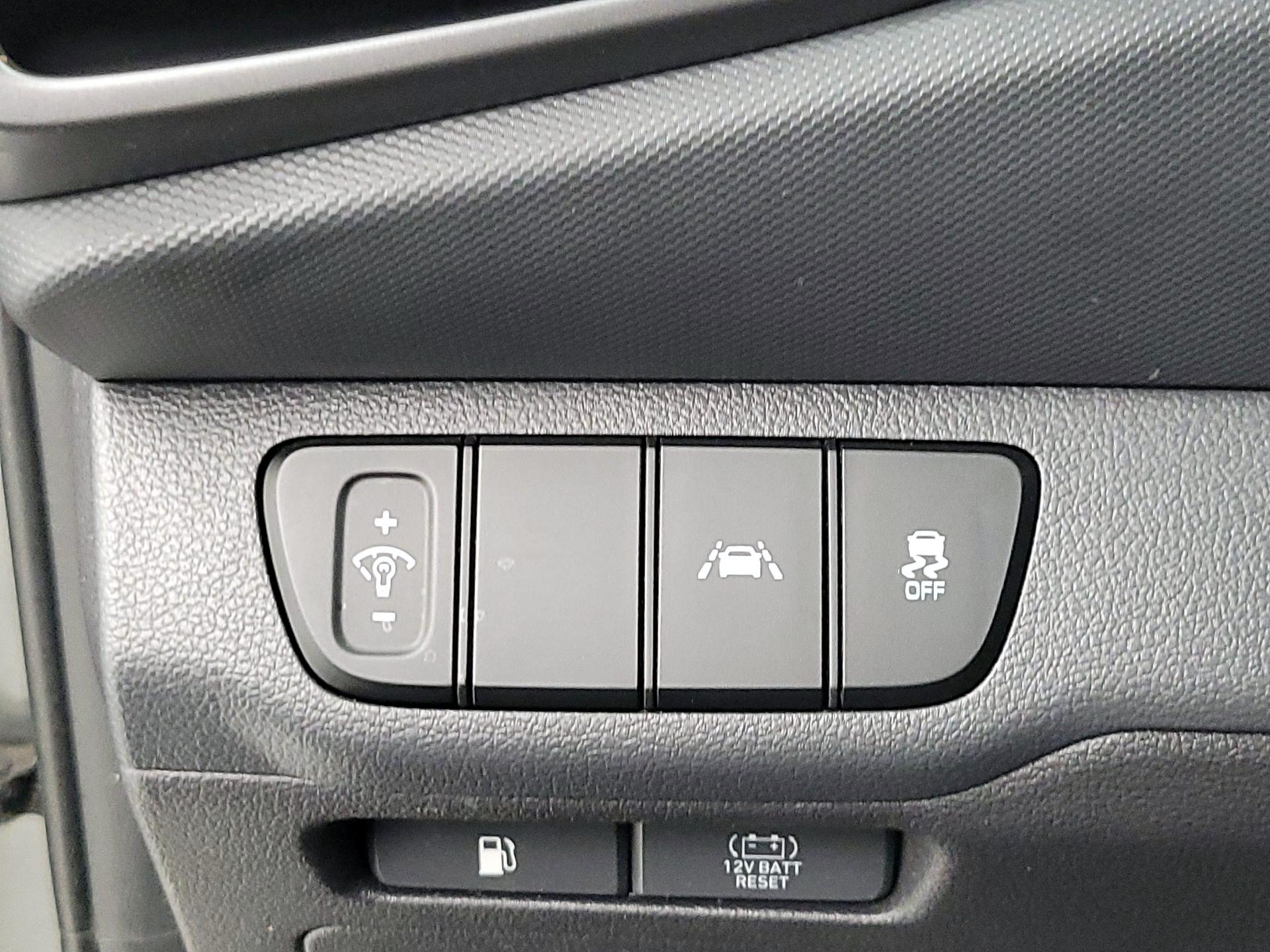 Thumbnail: 2021 Hyundai Ioniq - 13