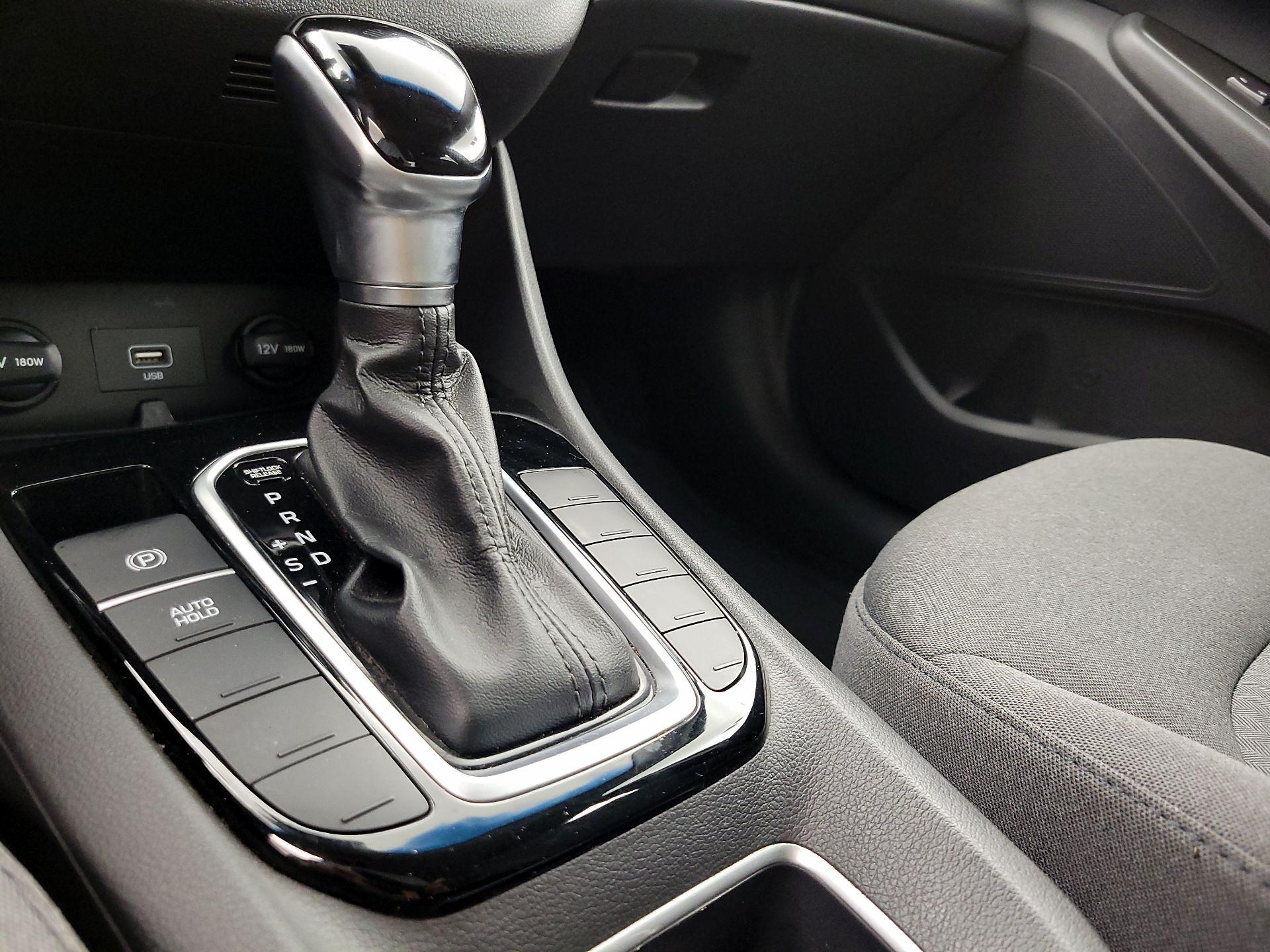 Thumbnail: 2021 Hyundai Ioniq - 17