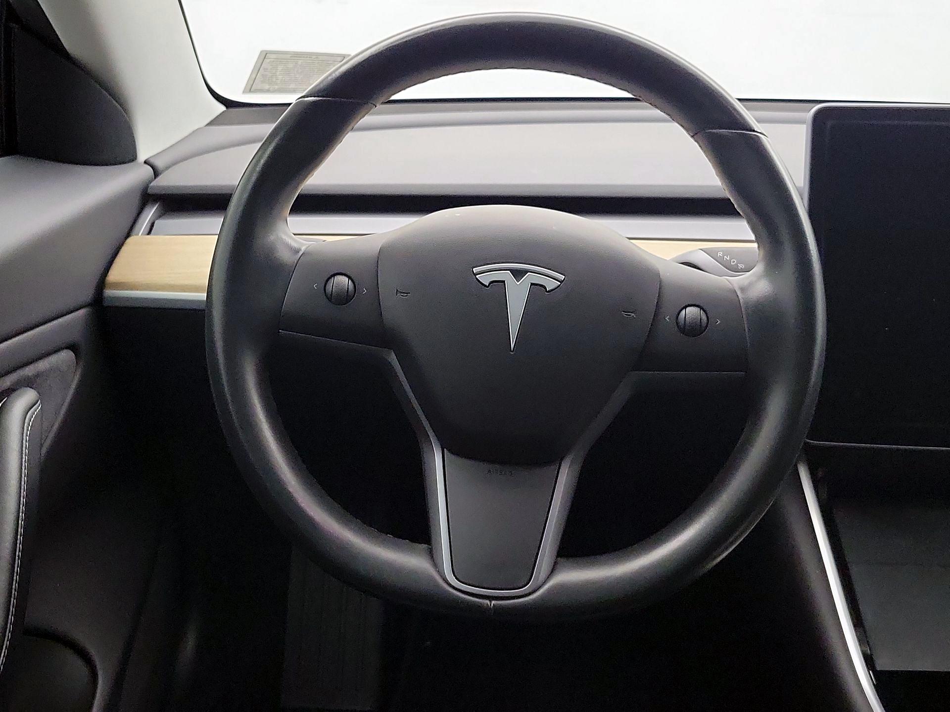 Thumbnail: 2019 Tesla Model 3 - 10