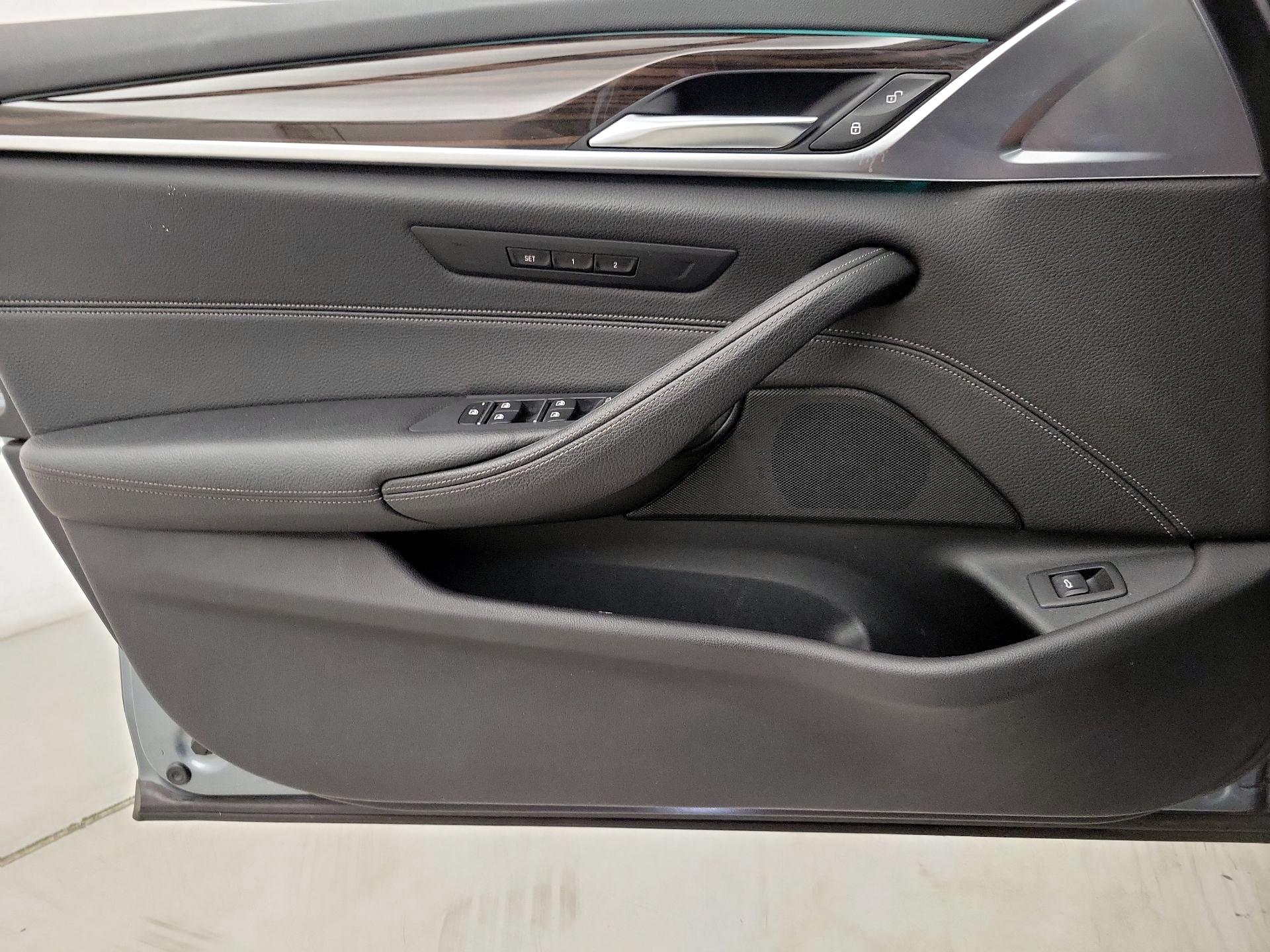 Thumbnail: 2018 BMW 5 Series - 12