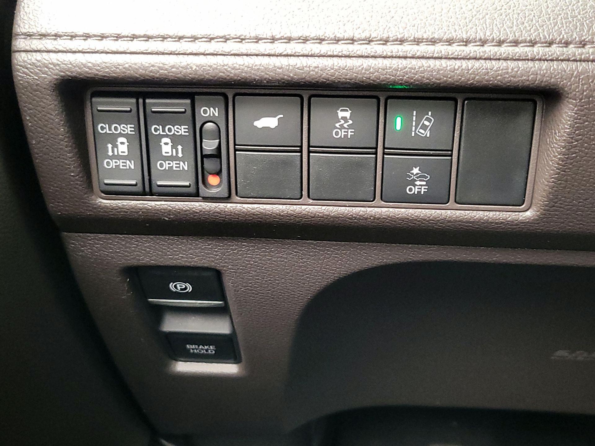 Thumbnail: 2020 Honda Odyssey - 13