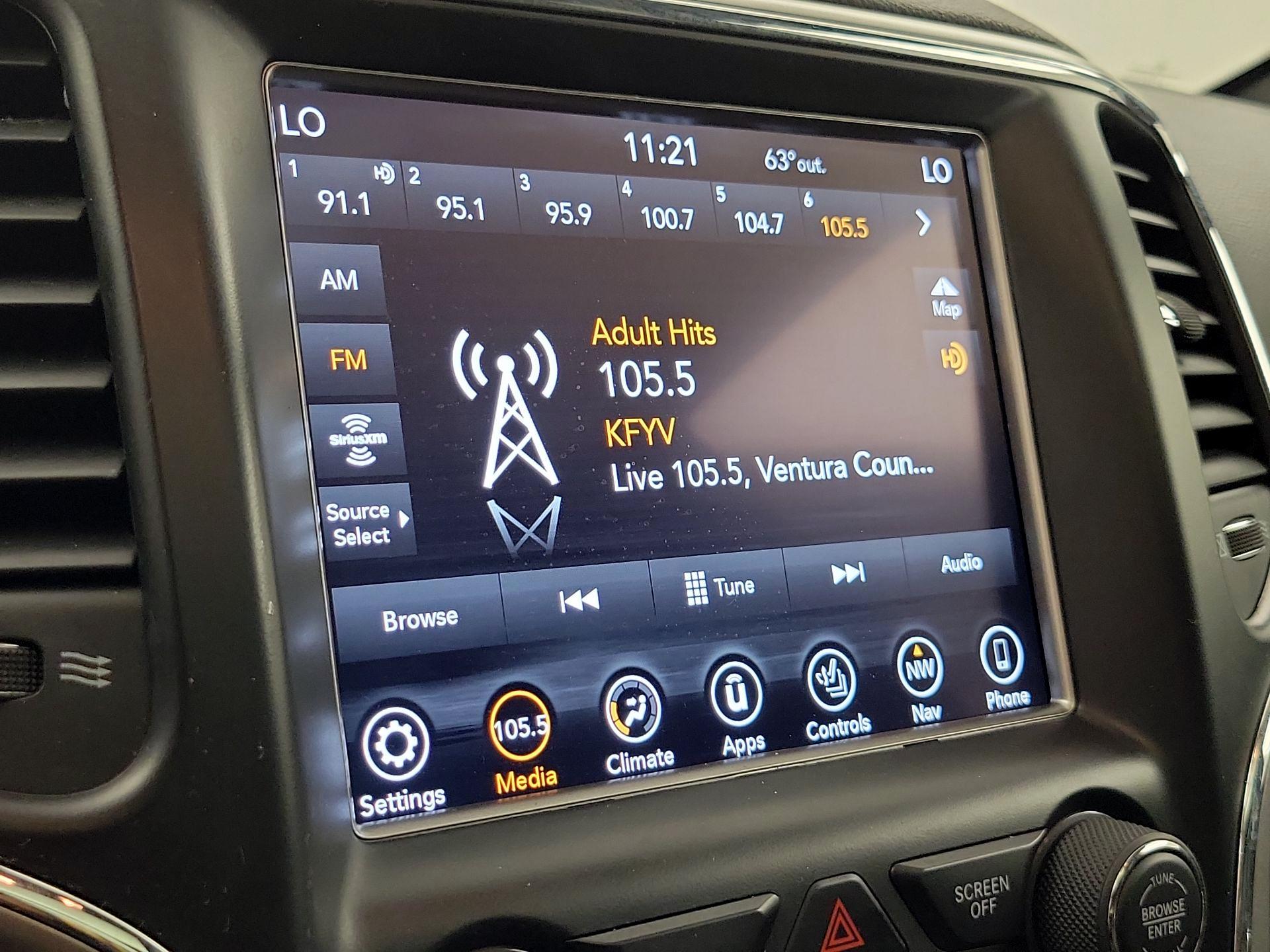 Thumbnail: 2018 Jeep Grand Cherokee - 16