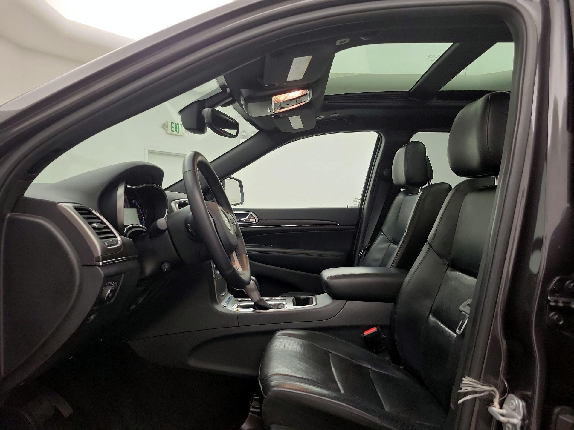 Thumbnail: 2018 Jeep Grand Cherokee - 20