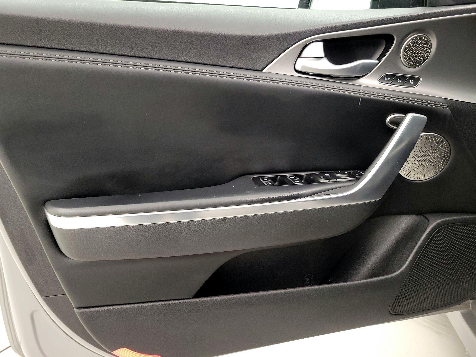 Thumbnail: 2021 Kia Stinger - 12