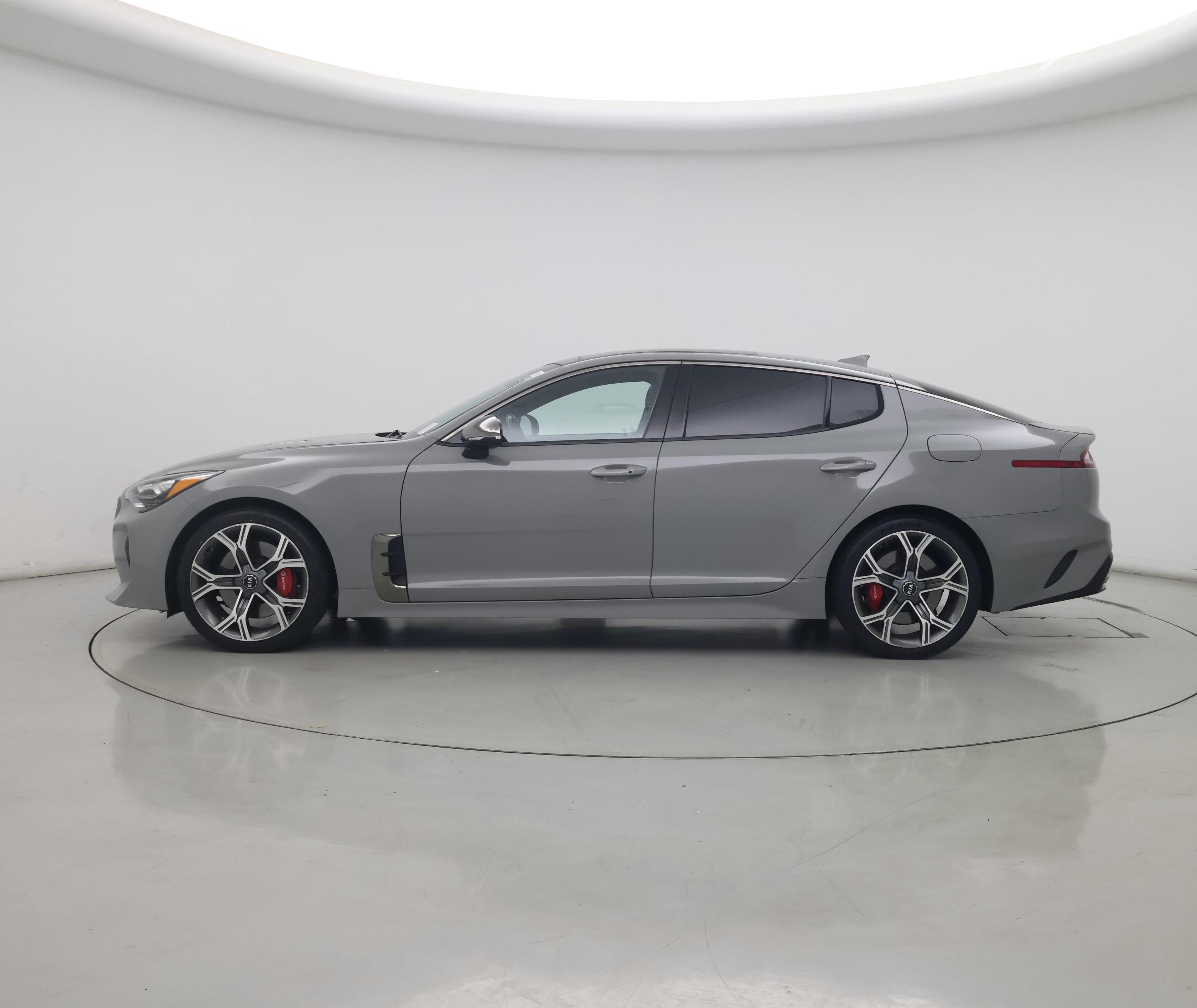 Thumbnail: 2021 Kia Stinger - 3