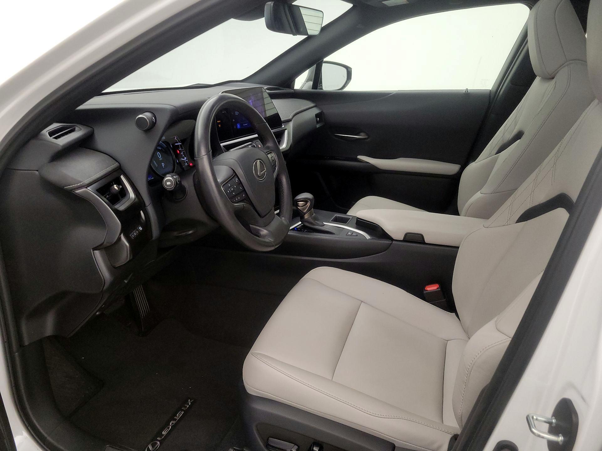 Thumbnail: 2024 Lexus UX - 11