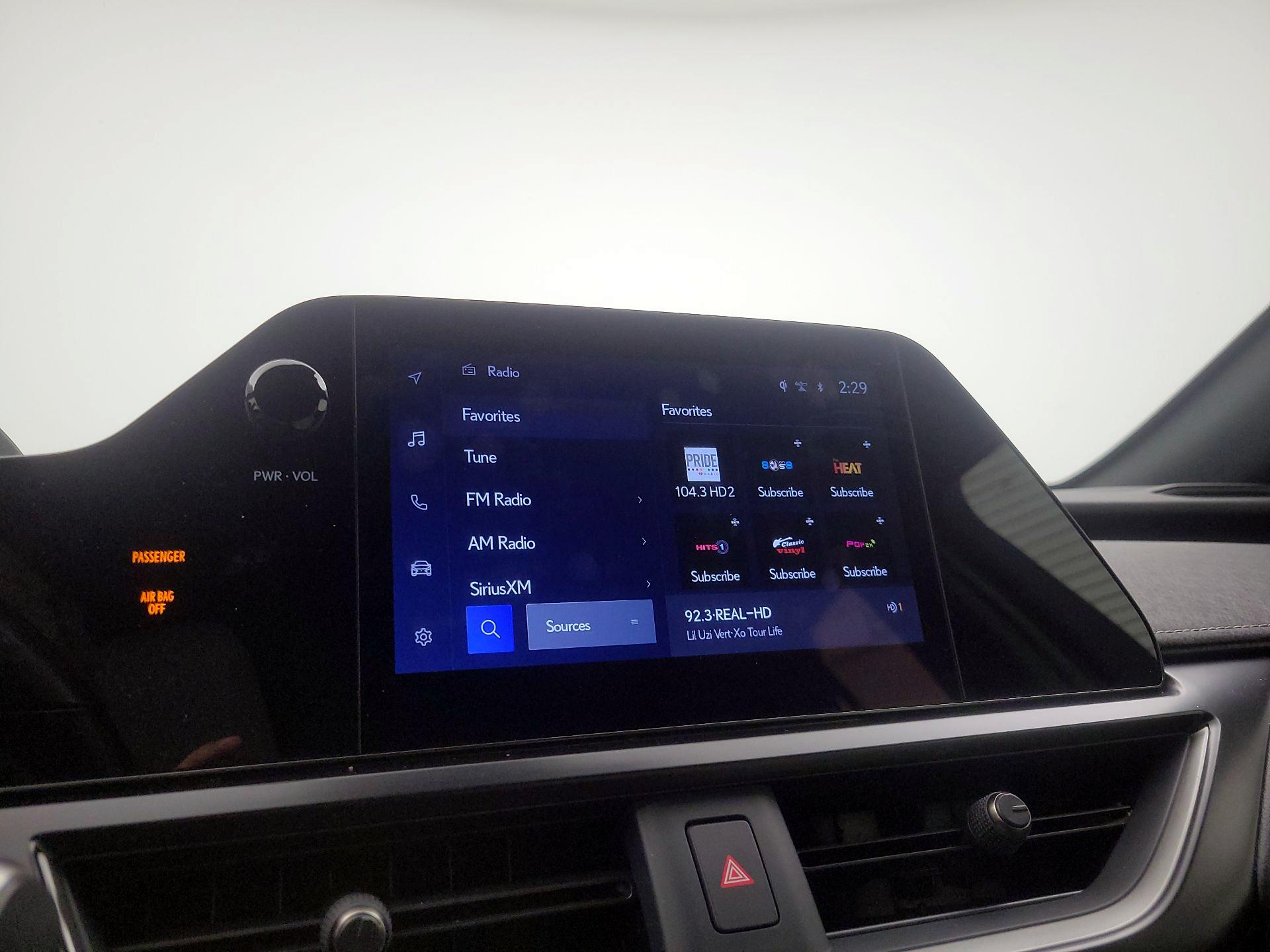 Thumbnail: 2024 Lexus UX - 16