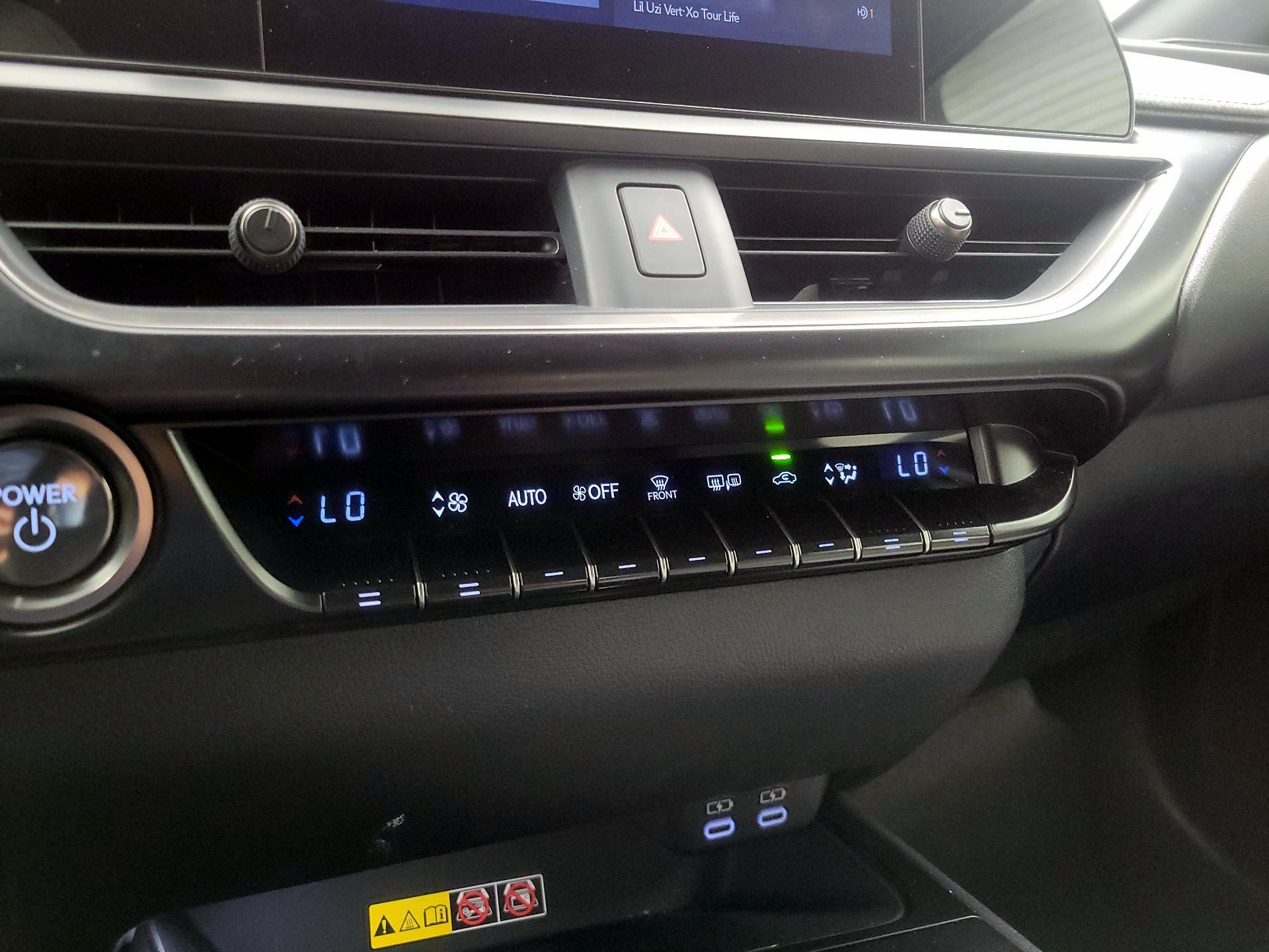 Thumbnail: 2024 Lexus UX - 17