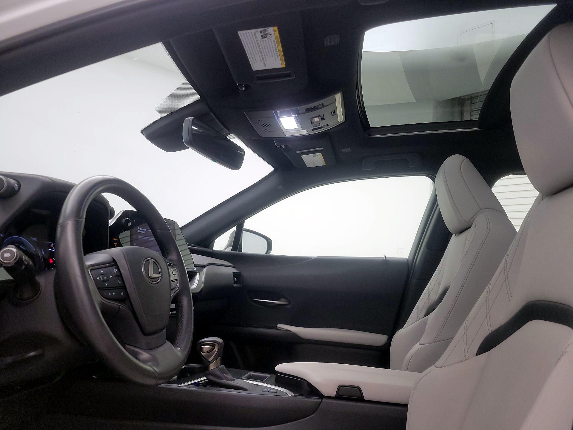 Thumbnail: 2024 Lexus UX - 20