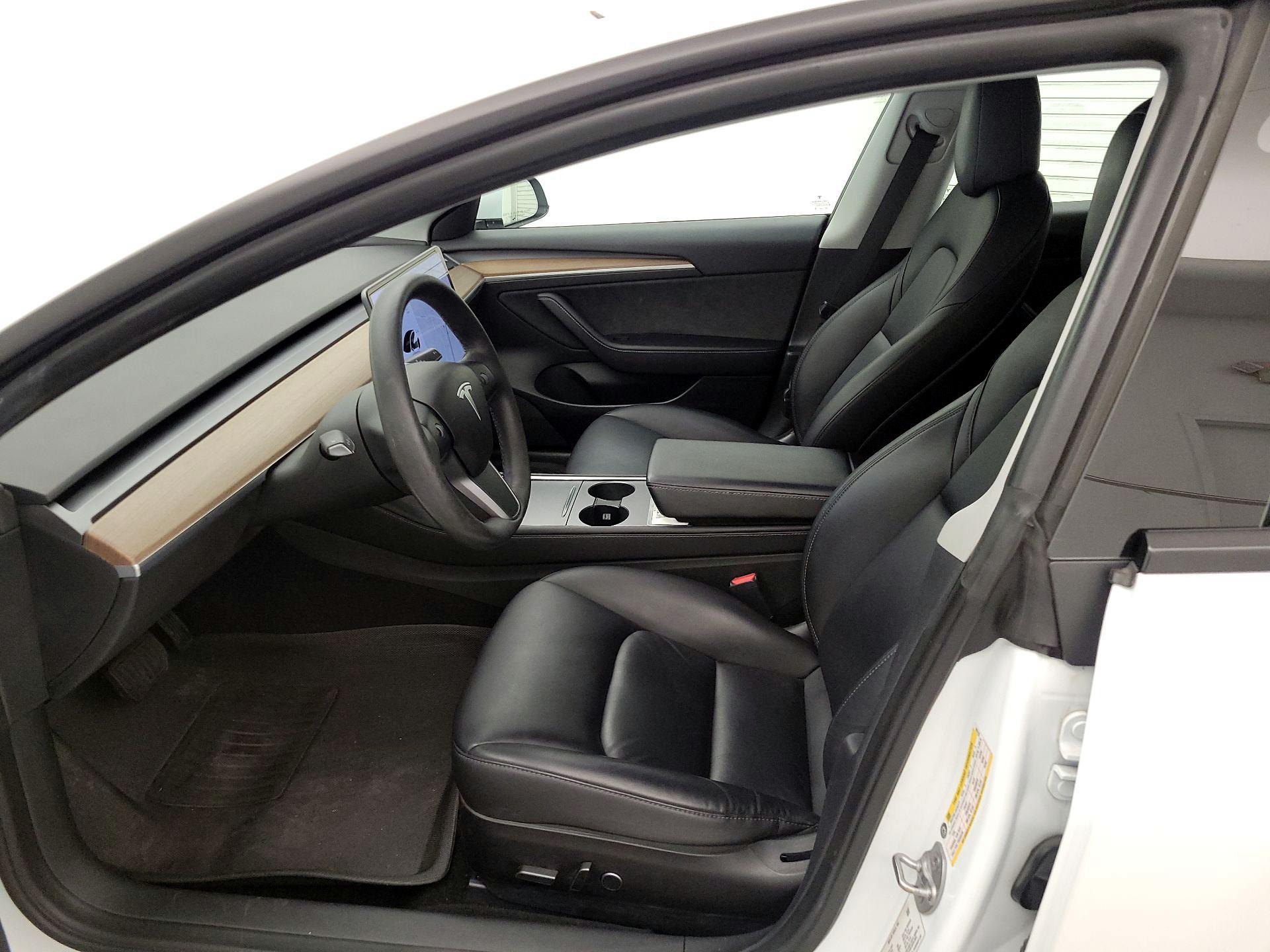 Thumbnail: 2021 Tesla Model 3 - 11