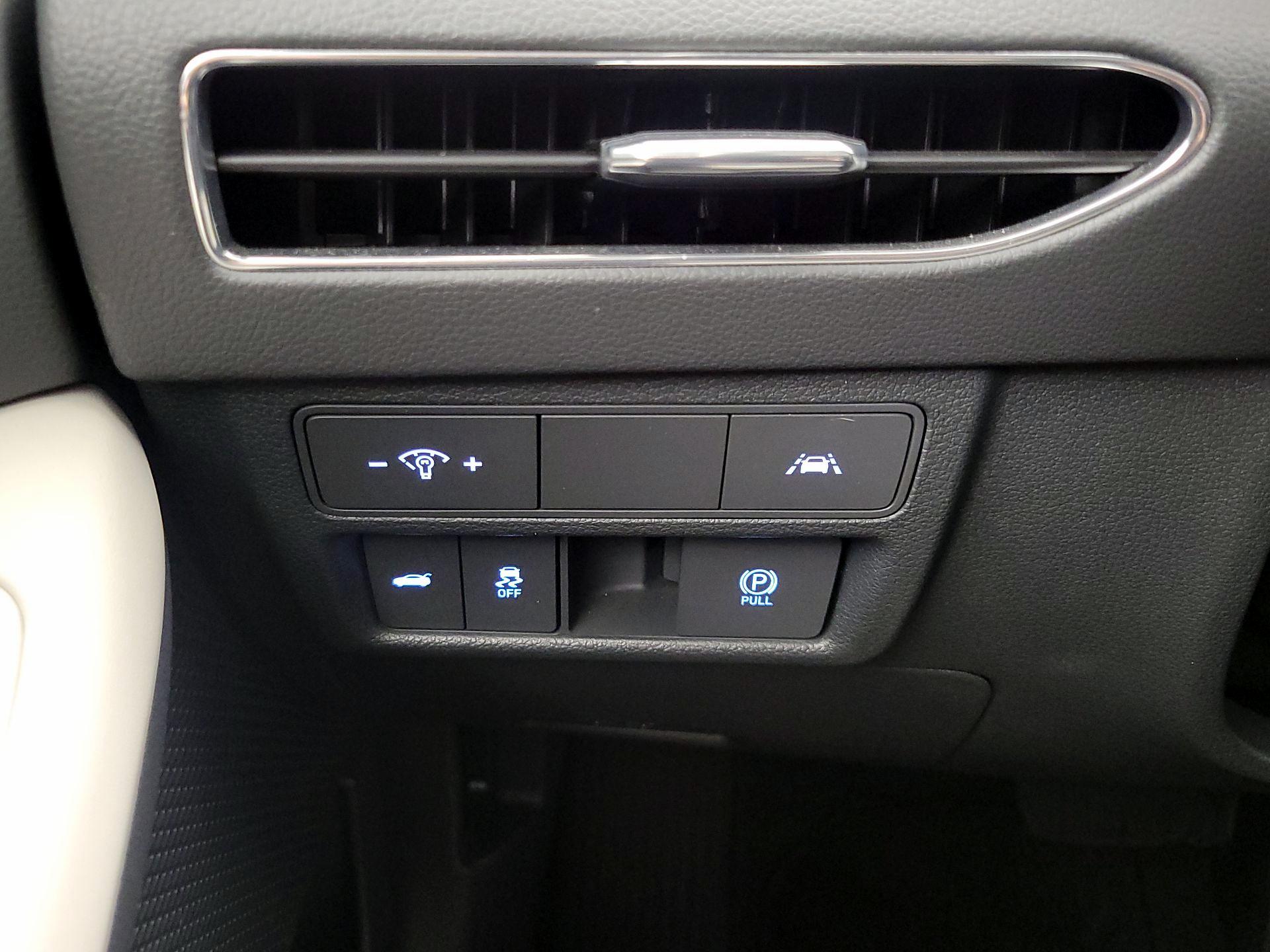 Thumbnail: 2023 Hyundai Sonata - 13