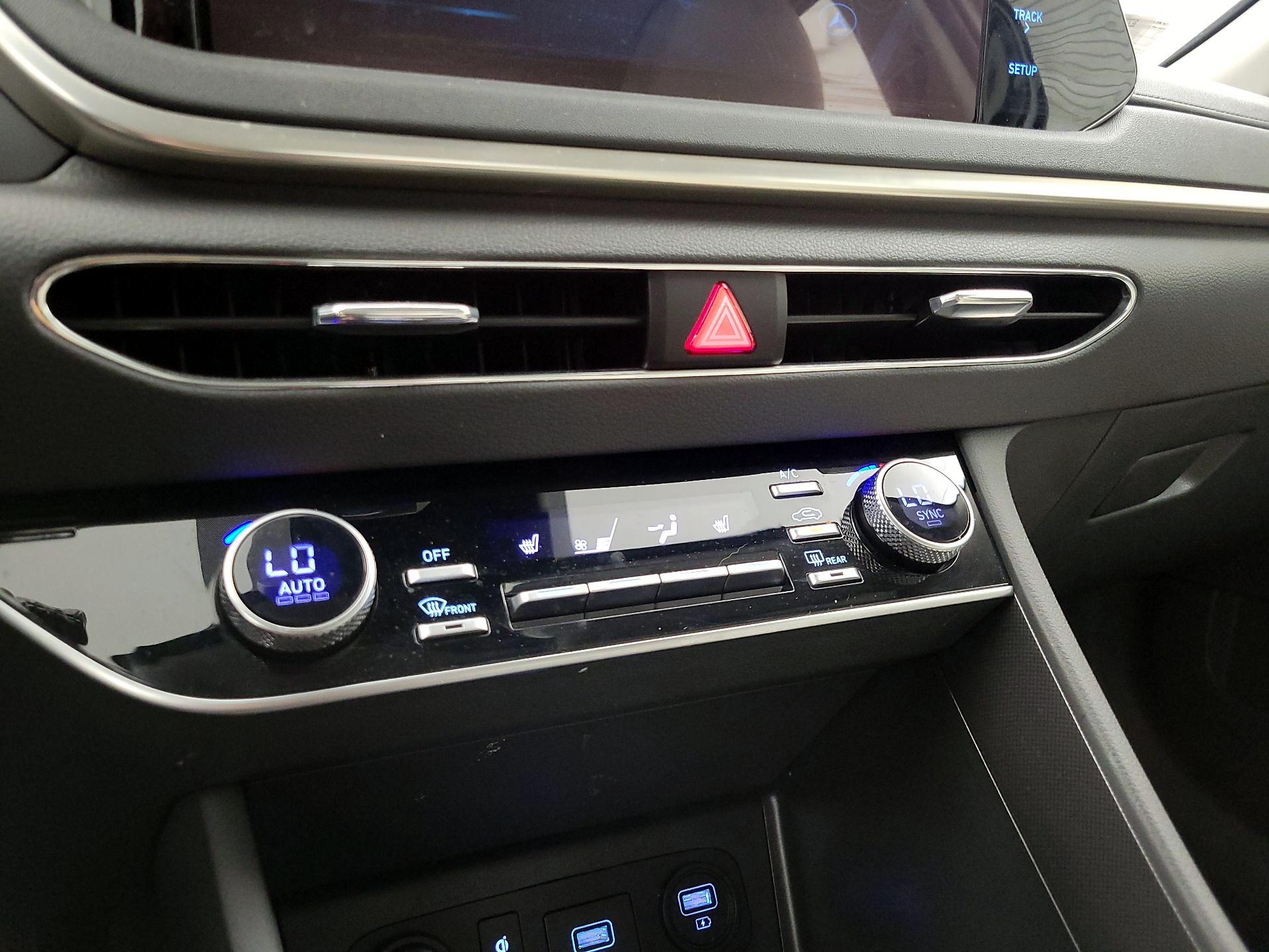 Thumbnail: 2023 Hyundai Sonata - 17