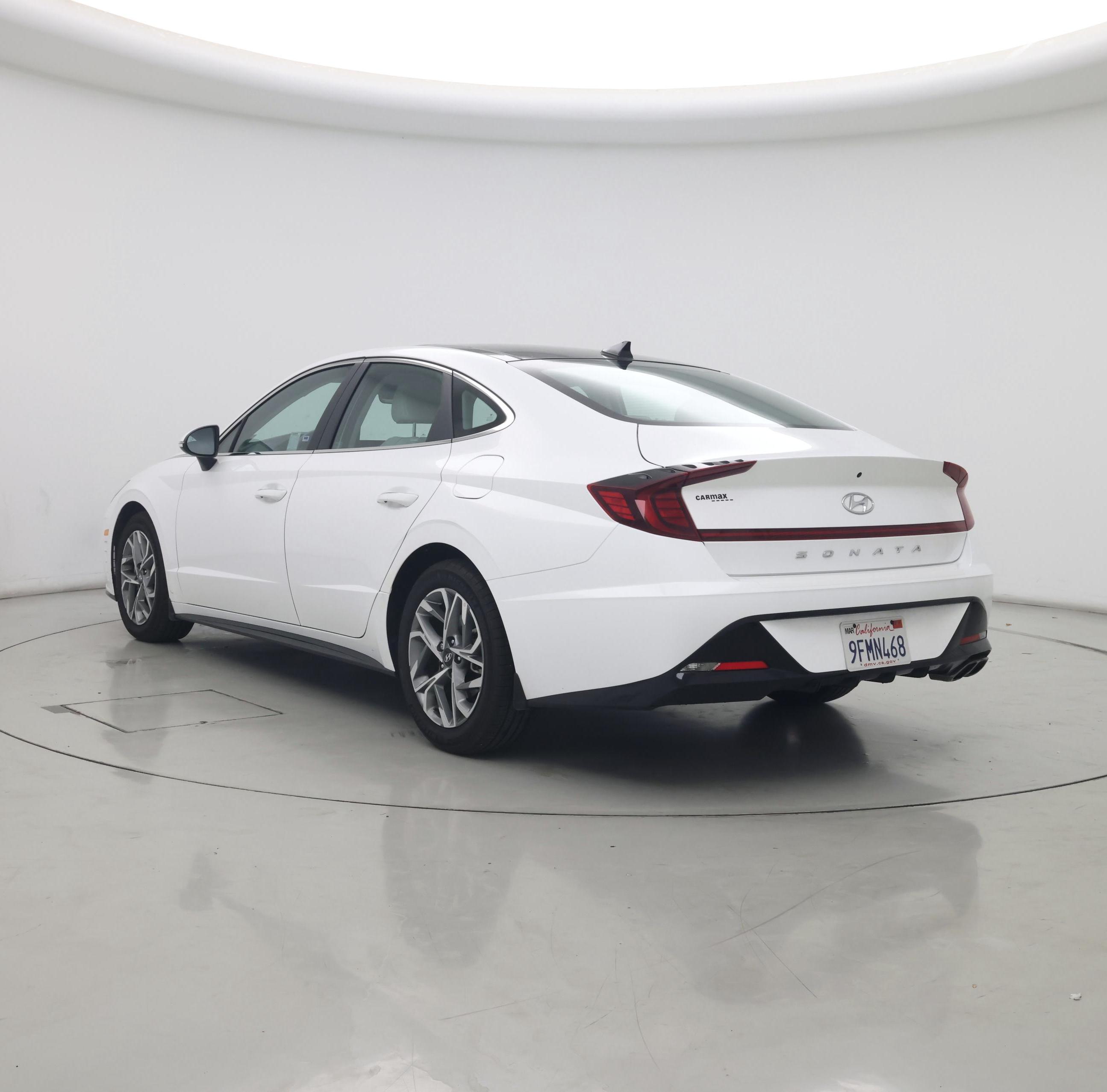 Thumbnail: 2023 Hyundai Sonata - 2