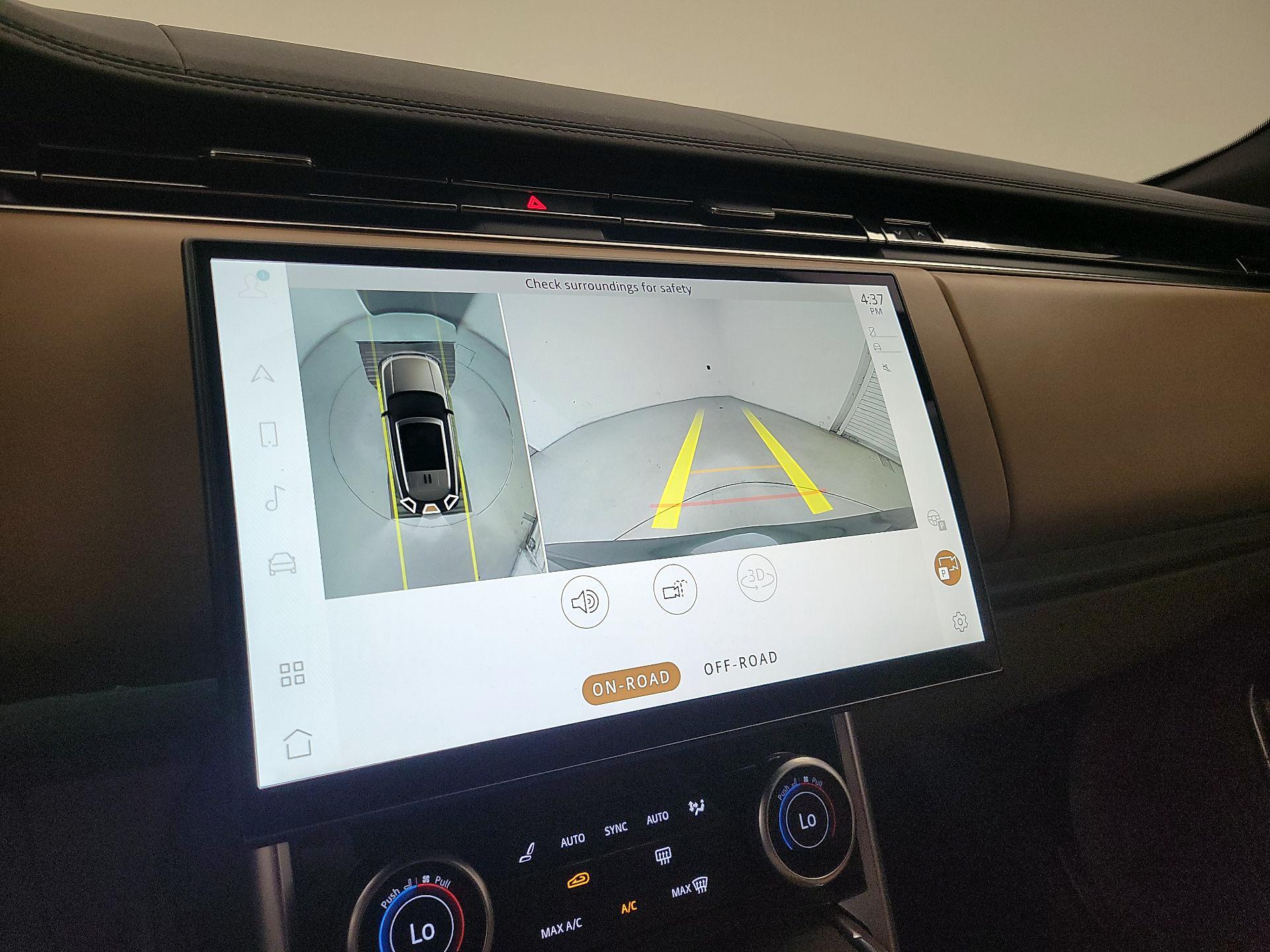 Thumbnail: 2023 Land Rover Range Rover - 14