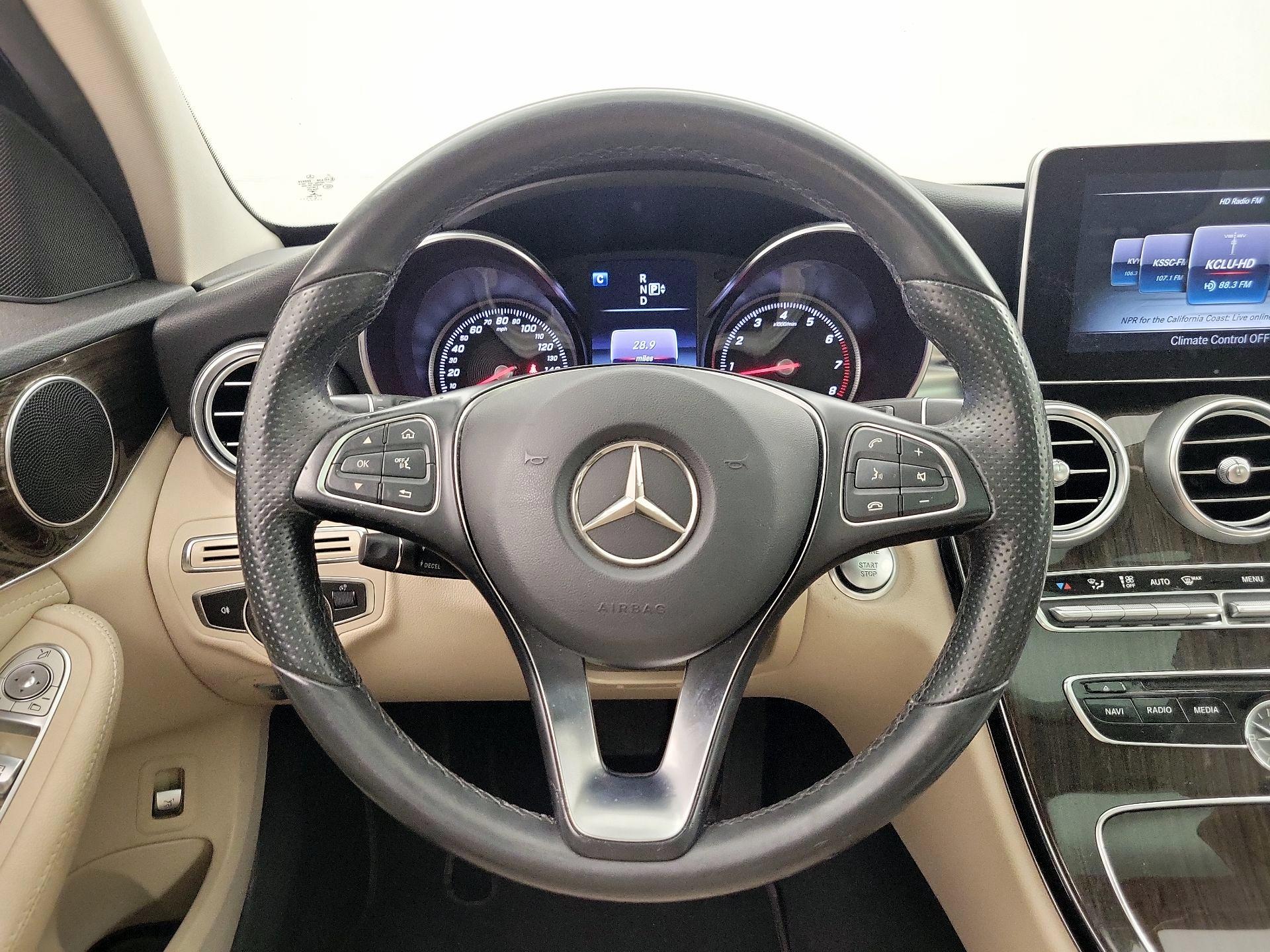 Thumbnail: 2015 Mercedes-Benz C-Class - 10
